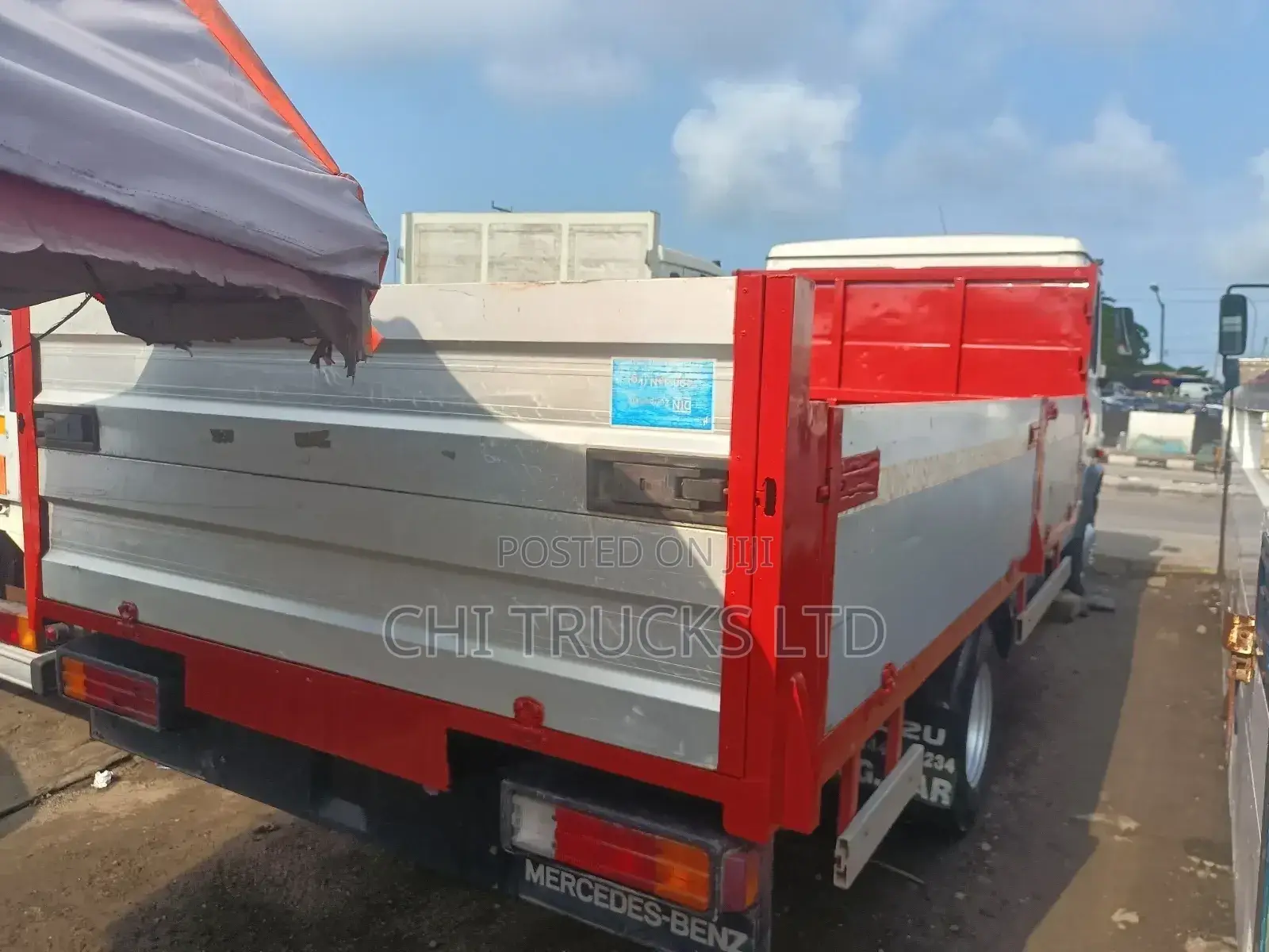 Mercedes 709 Pickup Truck With Big Axle