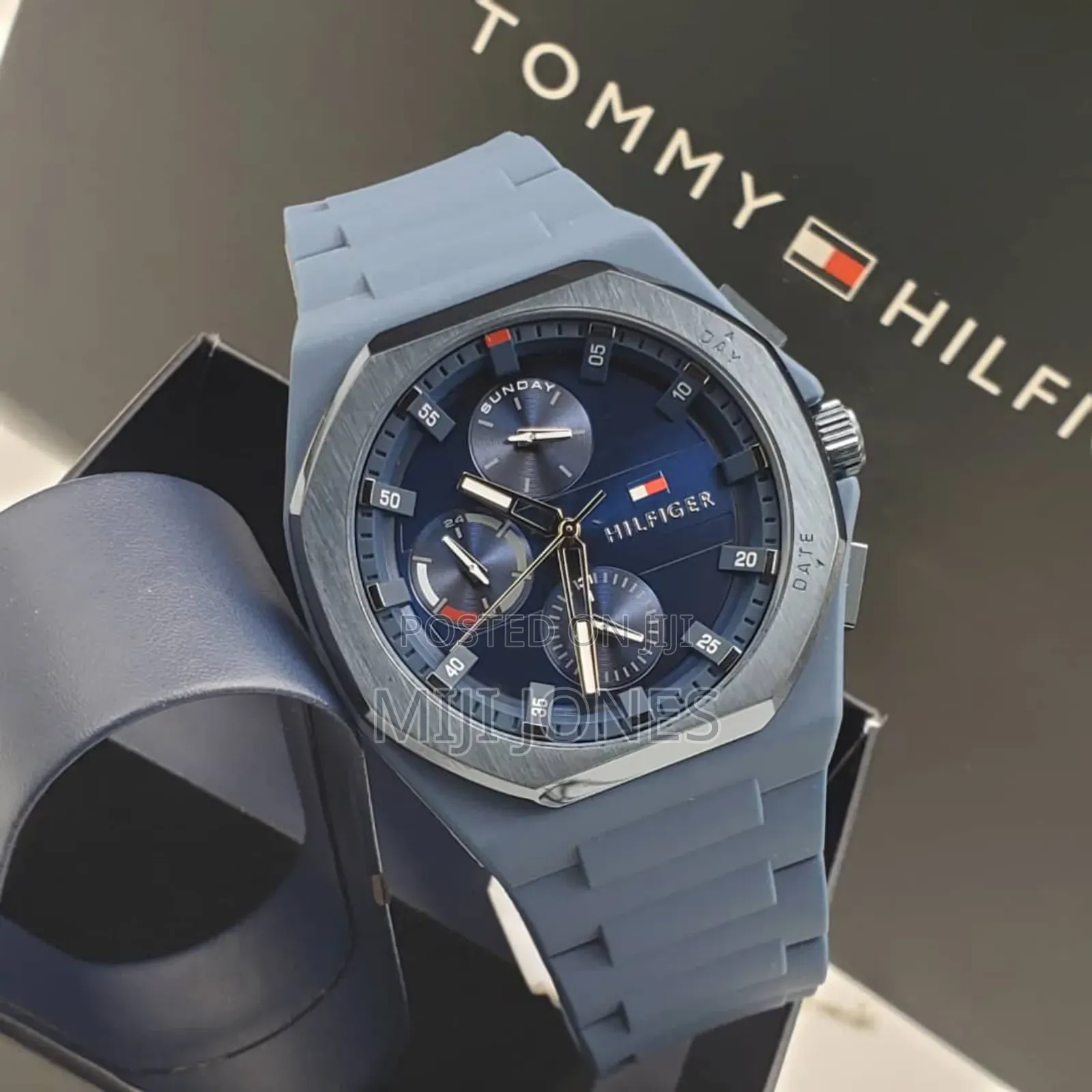 Tommy Hilfiger Men's Silicone Strap Chronograph Watch