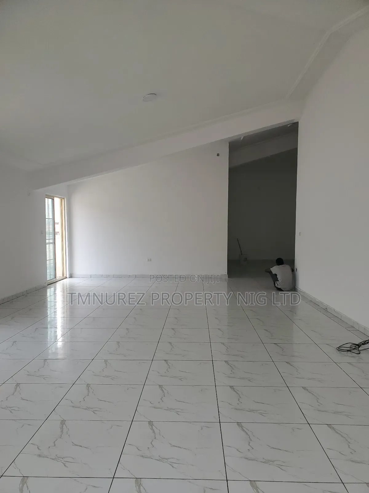 5bdrm Apartment in Lekki Phase1 for rent