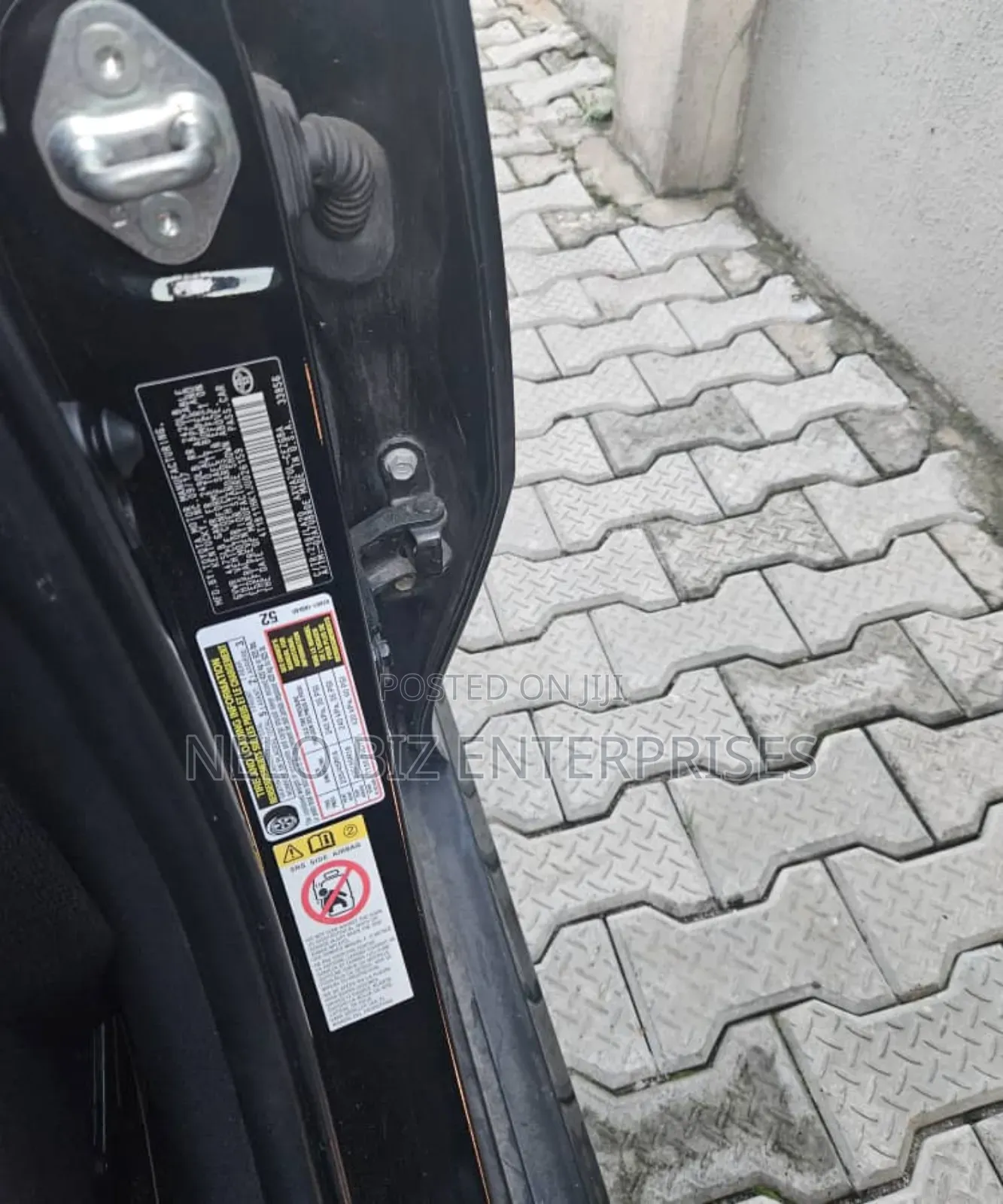 Toyota Camry XLE FWD (2.5L 4cyl 8AM) 2018 Black