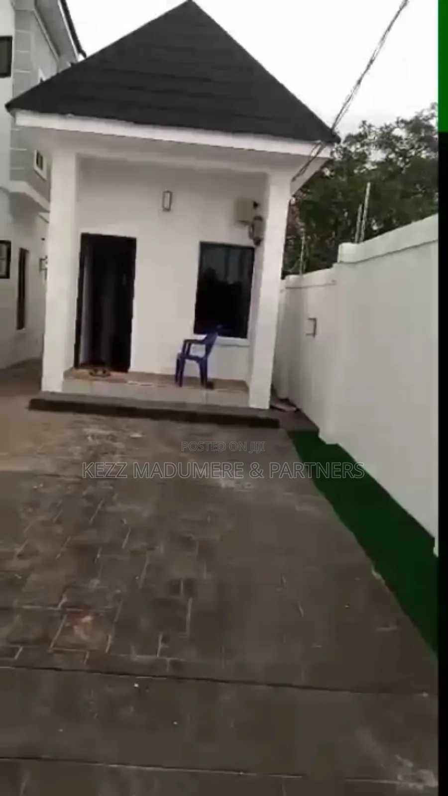 4bdrm Block of Flats in Thinker'S Corner for sale