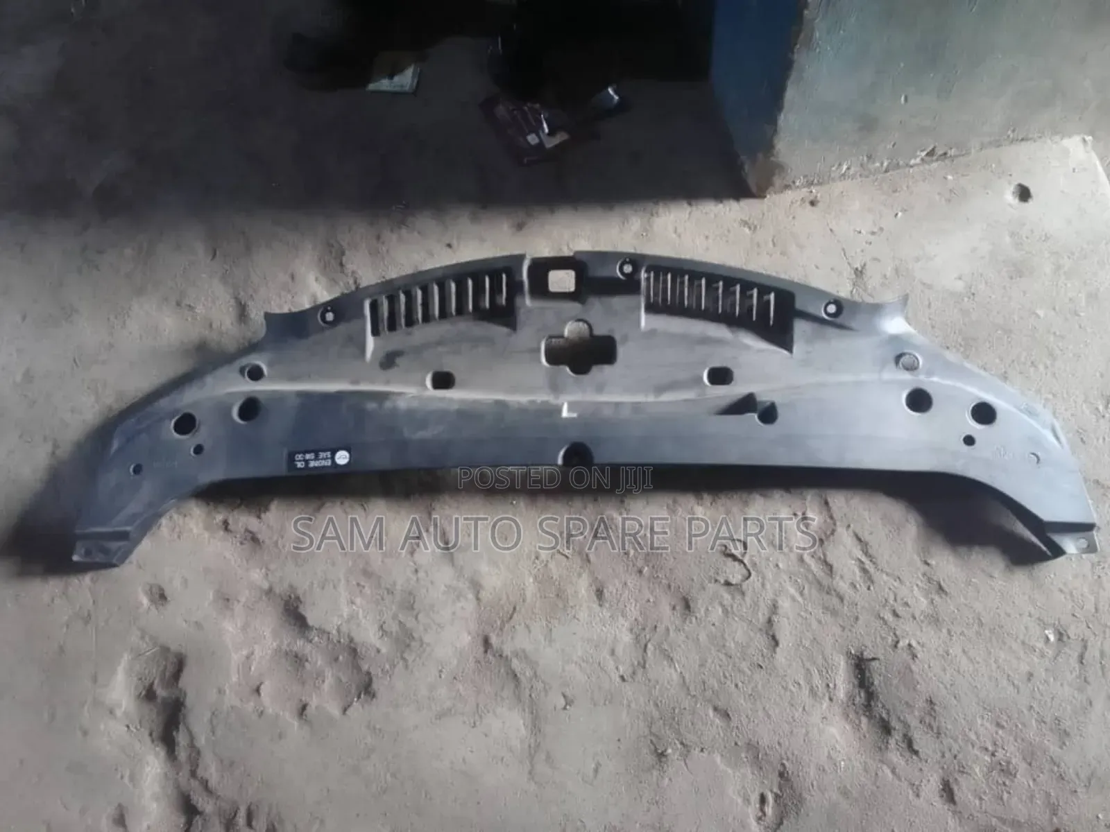 Lexus Is 250 2015 Model Radiator Cover