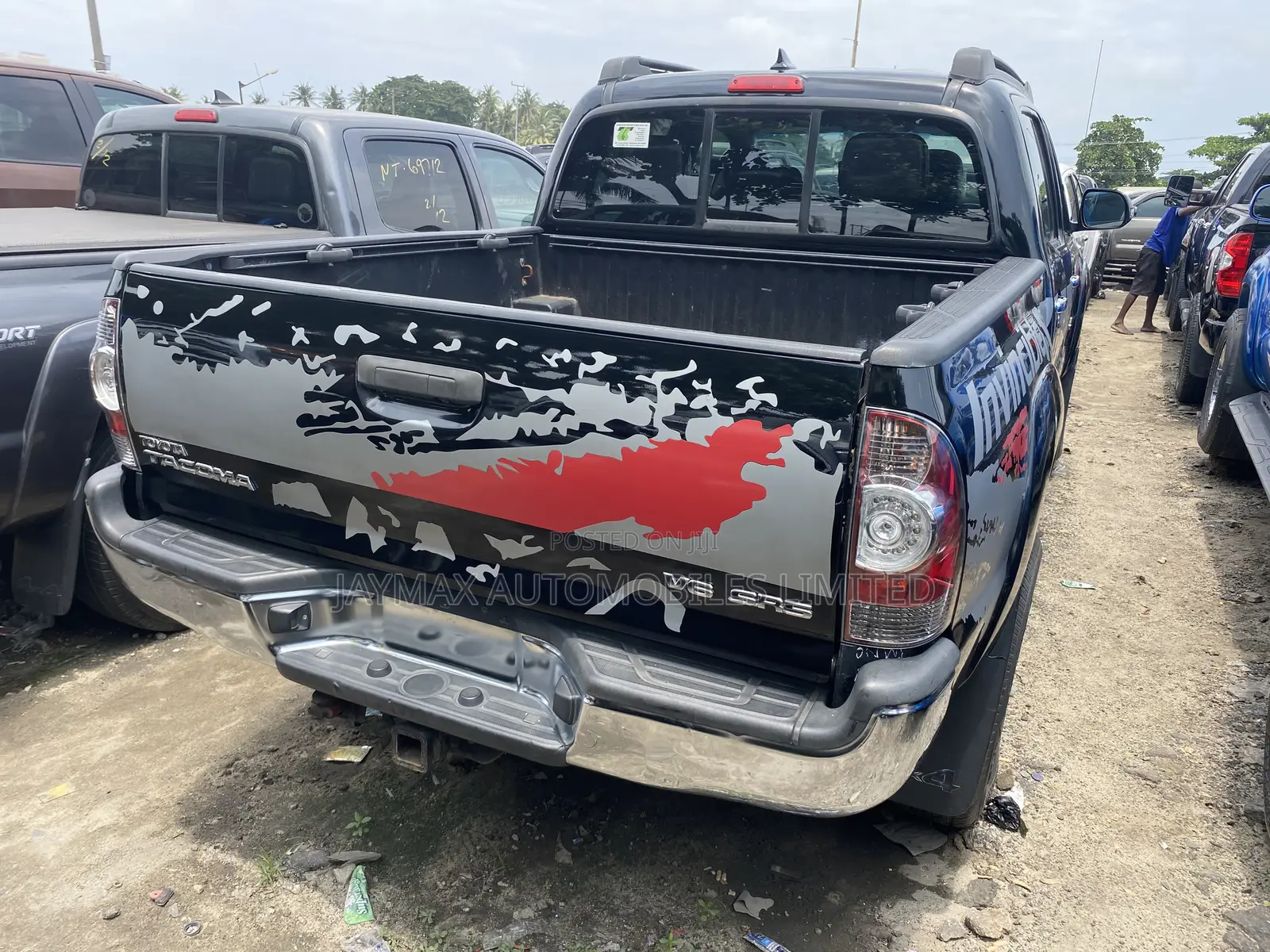 Toyota Tacoma 2015 Black
