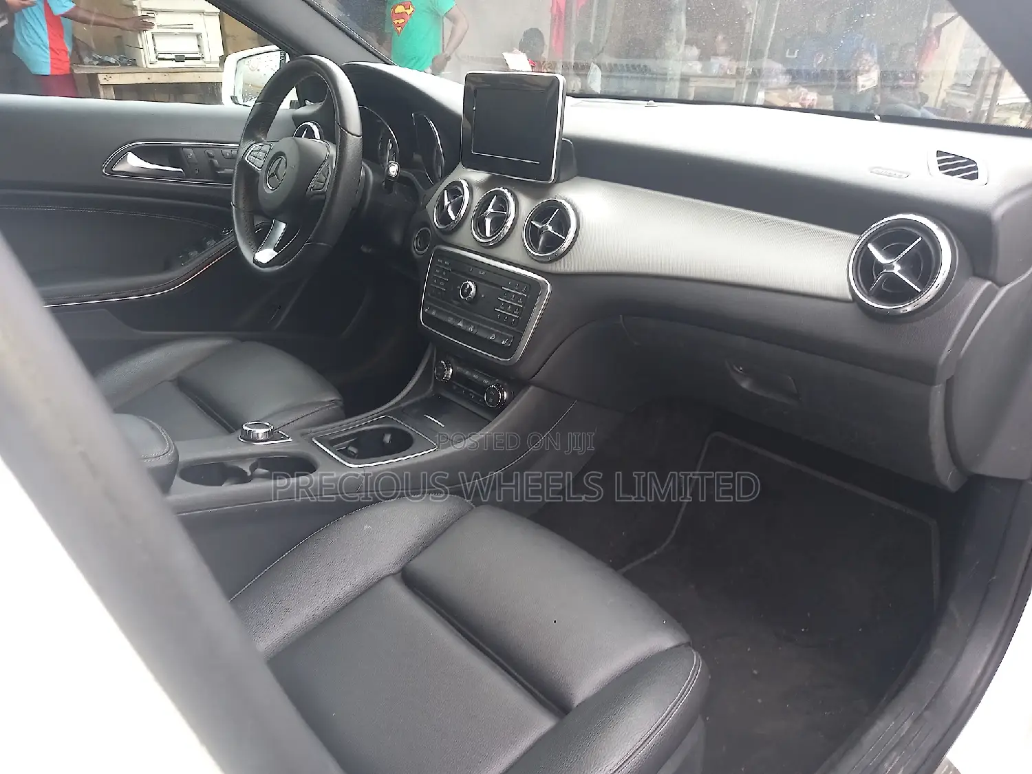Mercedes-Benz GLA-Class 2017 White