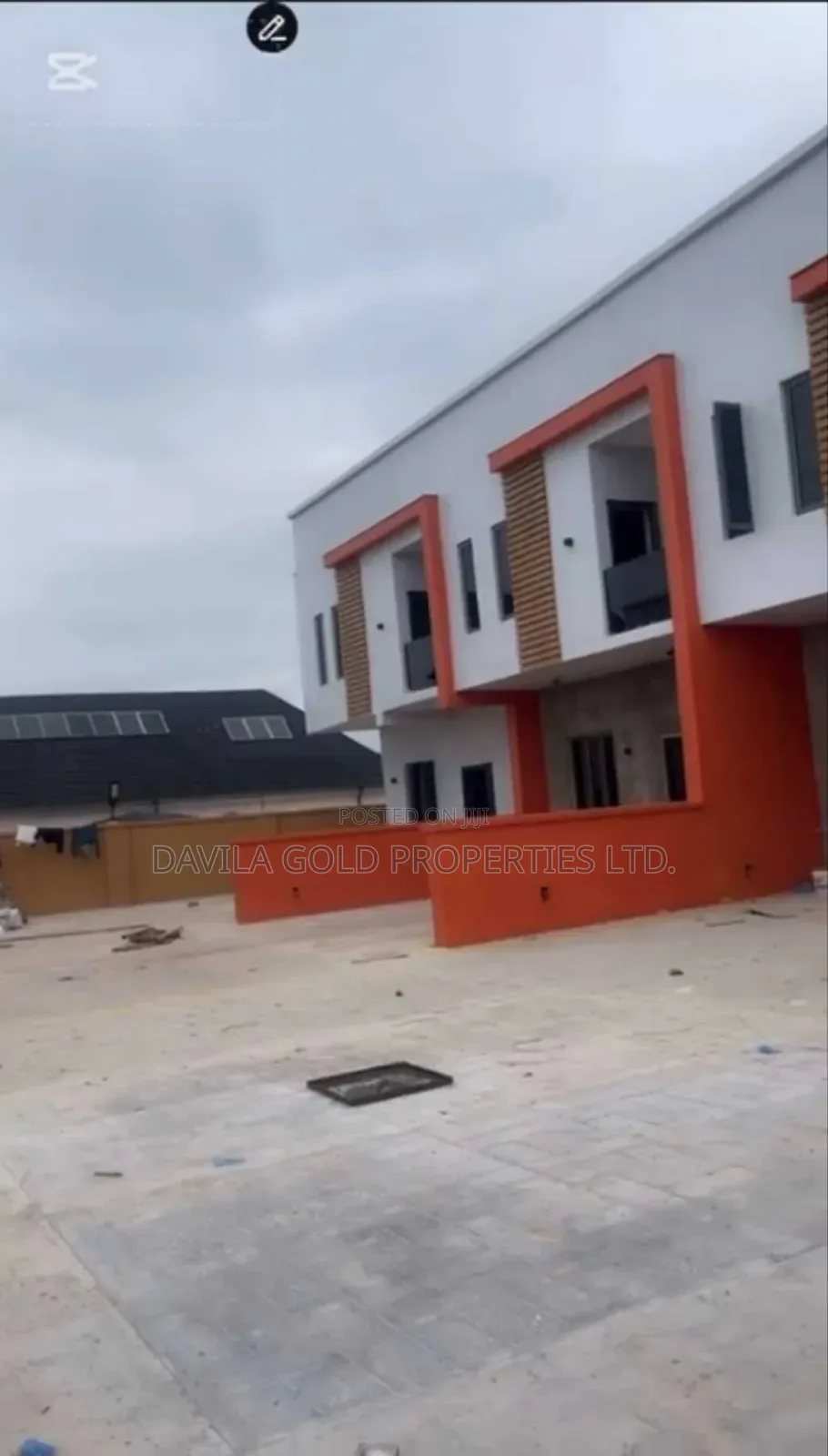 12bdrm Duplex in Benin City for sale