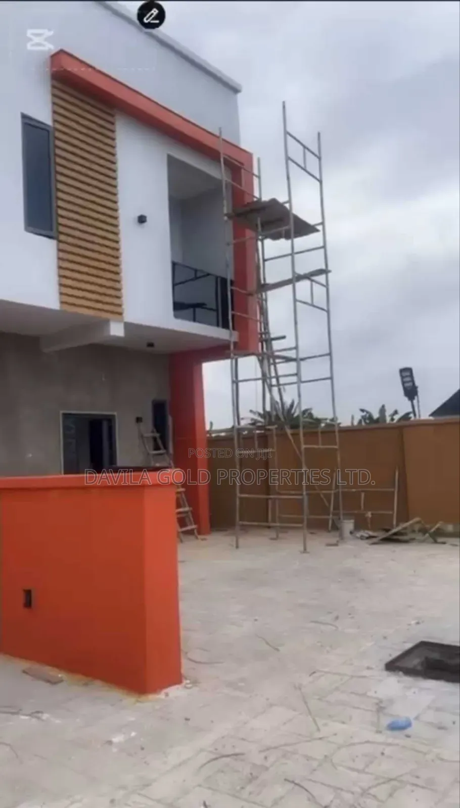 12bdrm Duplex in Benin City for sale