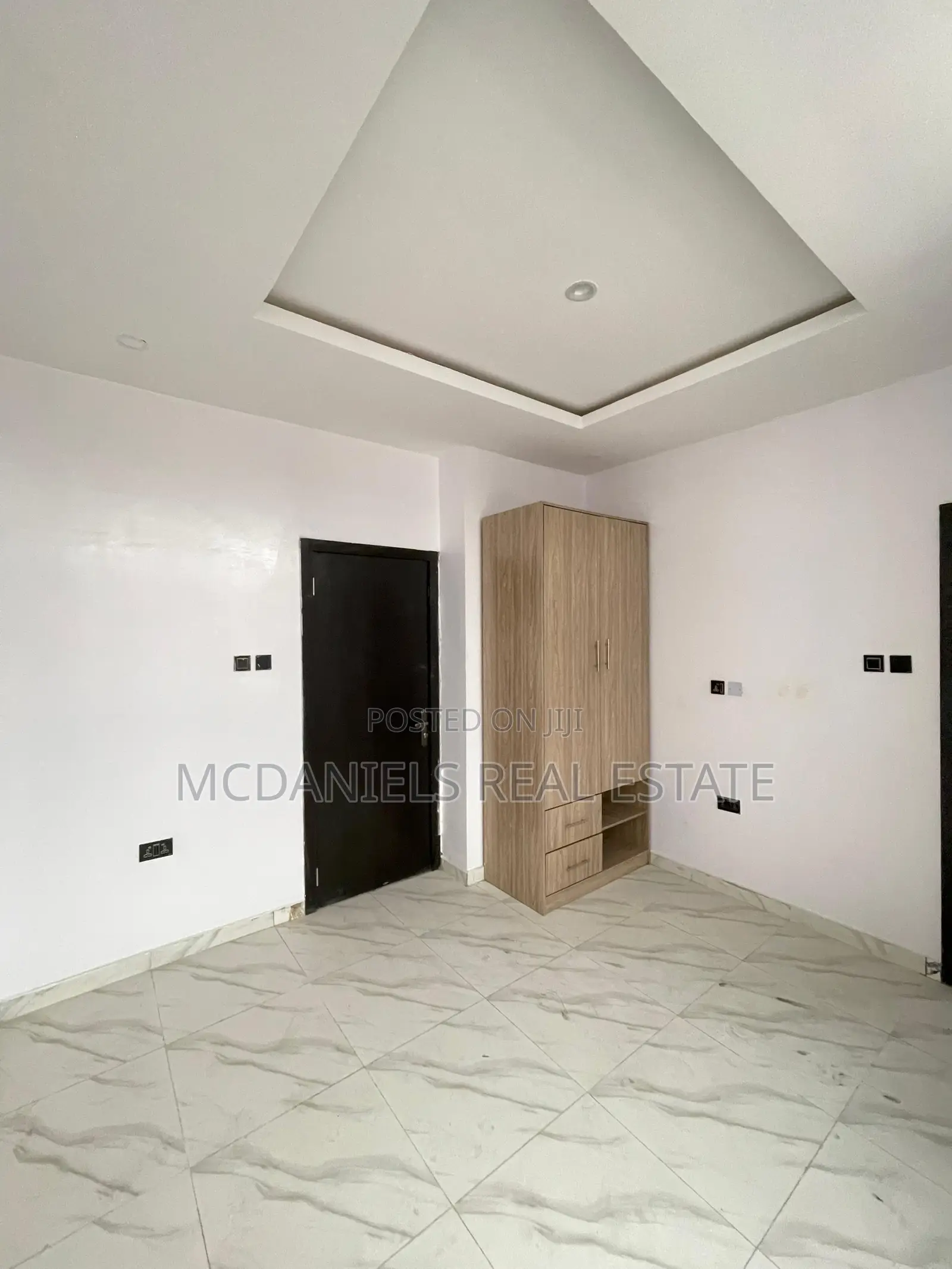 Furnished 4bdrm Farm House in Osapa london for sale