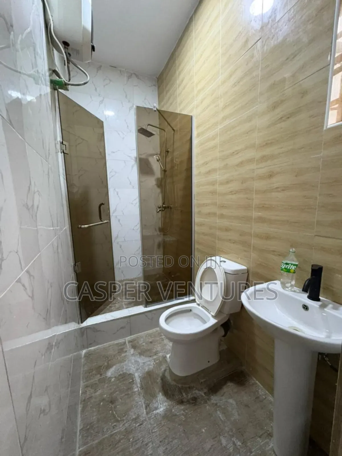1bdrm Shared Apartment in Gra, Lekki for rent