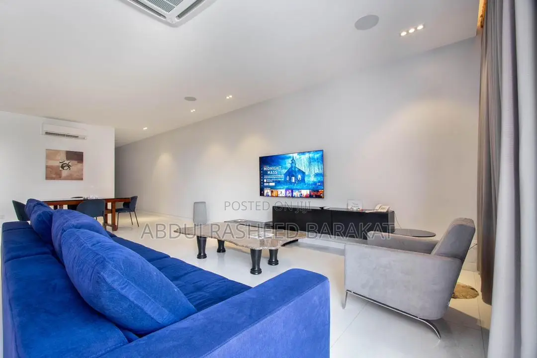 Luxurious Two Bedroom Penthouse With City View