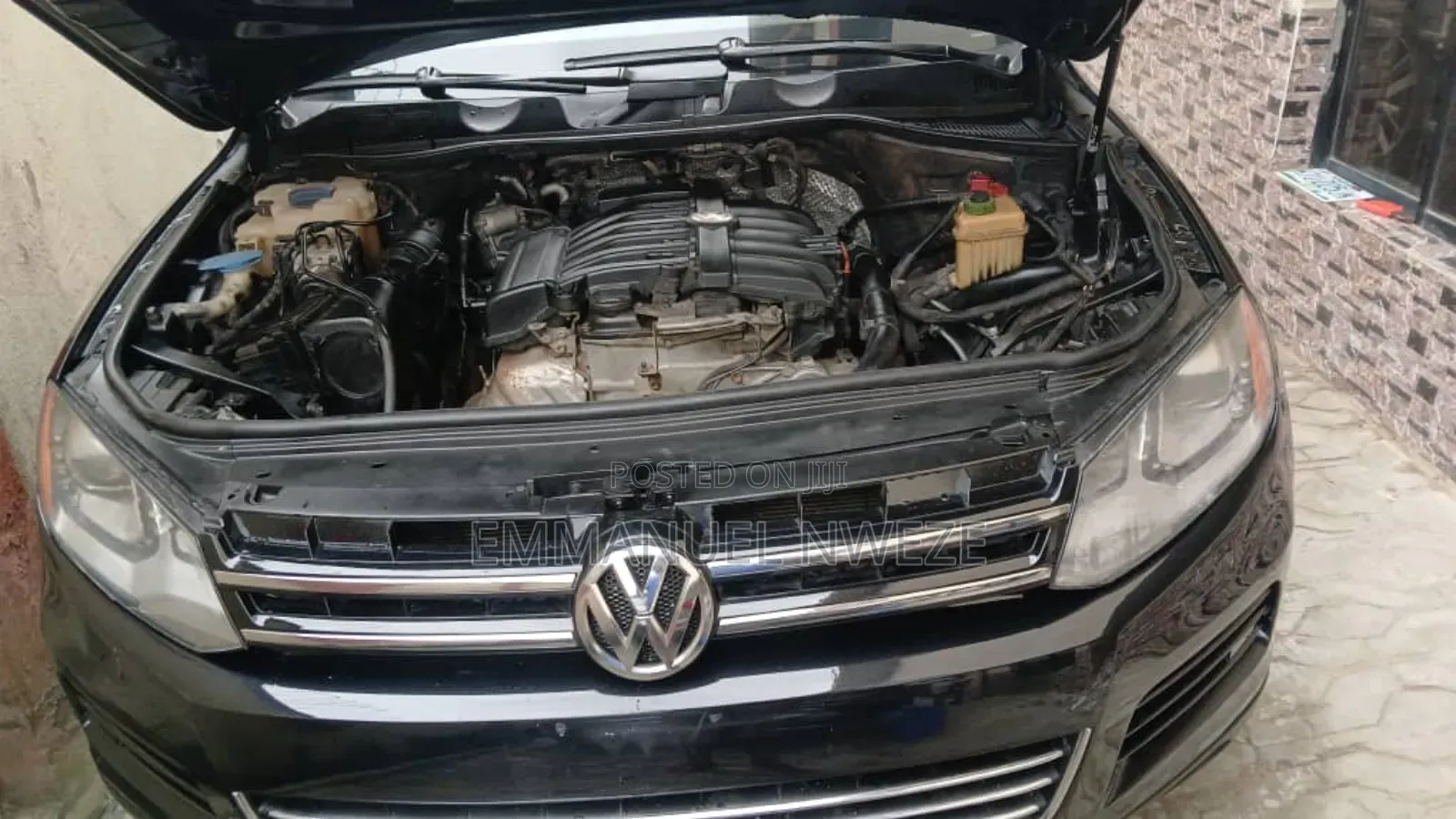 Volkswagen Touareg V6 Sport with Navigation 2013 Black