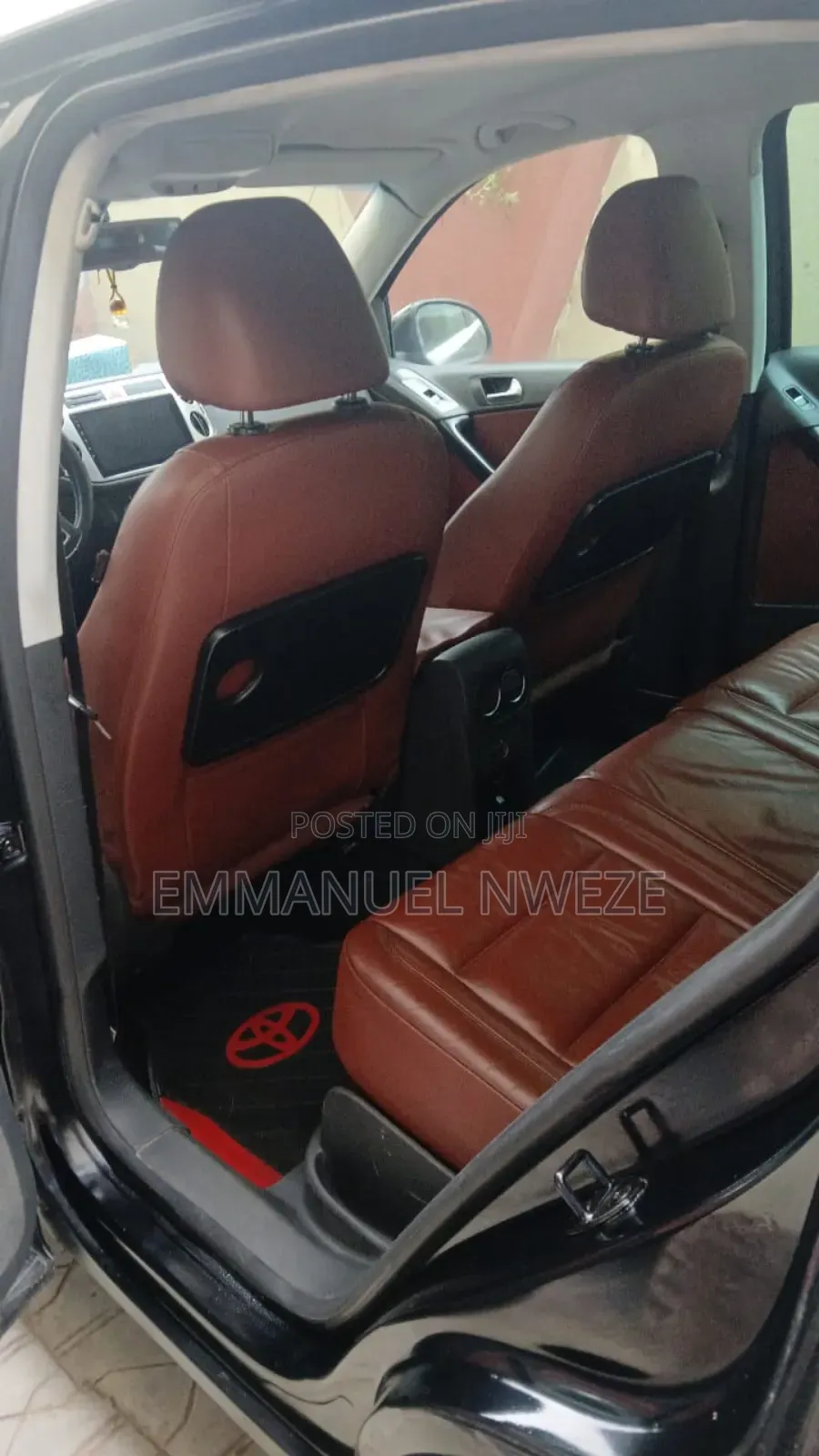 Volkswagen Tiguan S Automatic 2011 Black