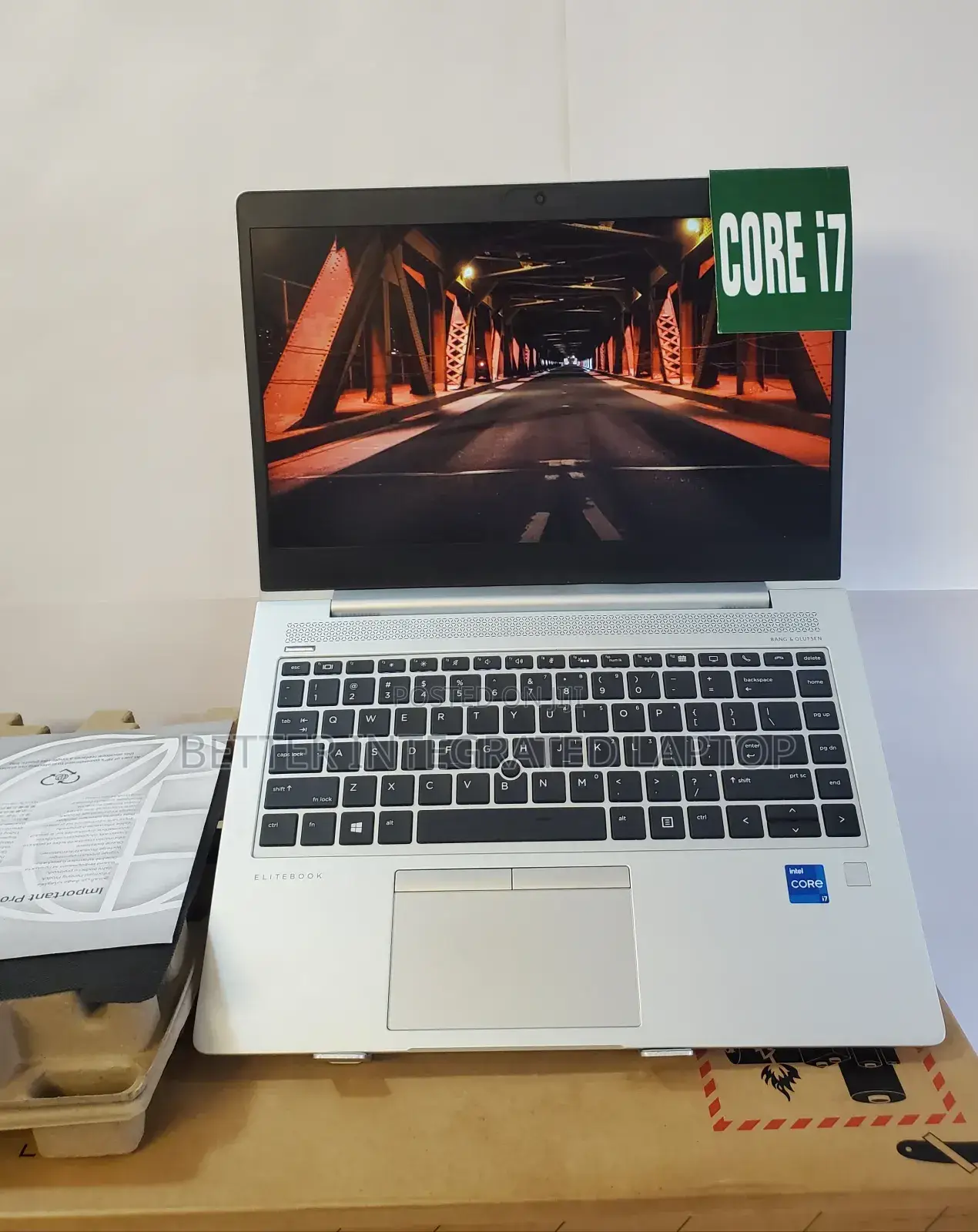 New Laptop HP EliteBook 8740W 8GB Intel Core i7 SSD 1T