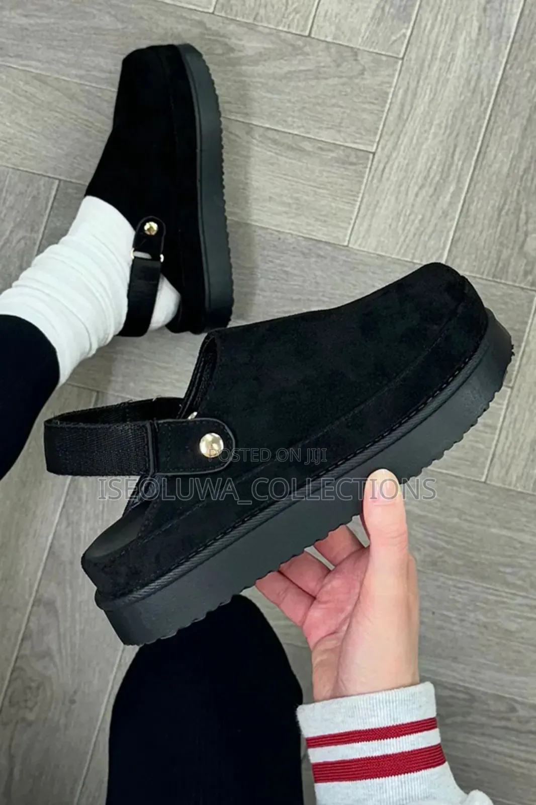 Ladies Buckled Slippers