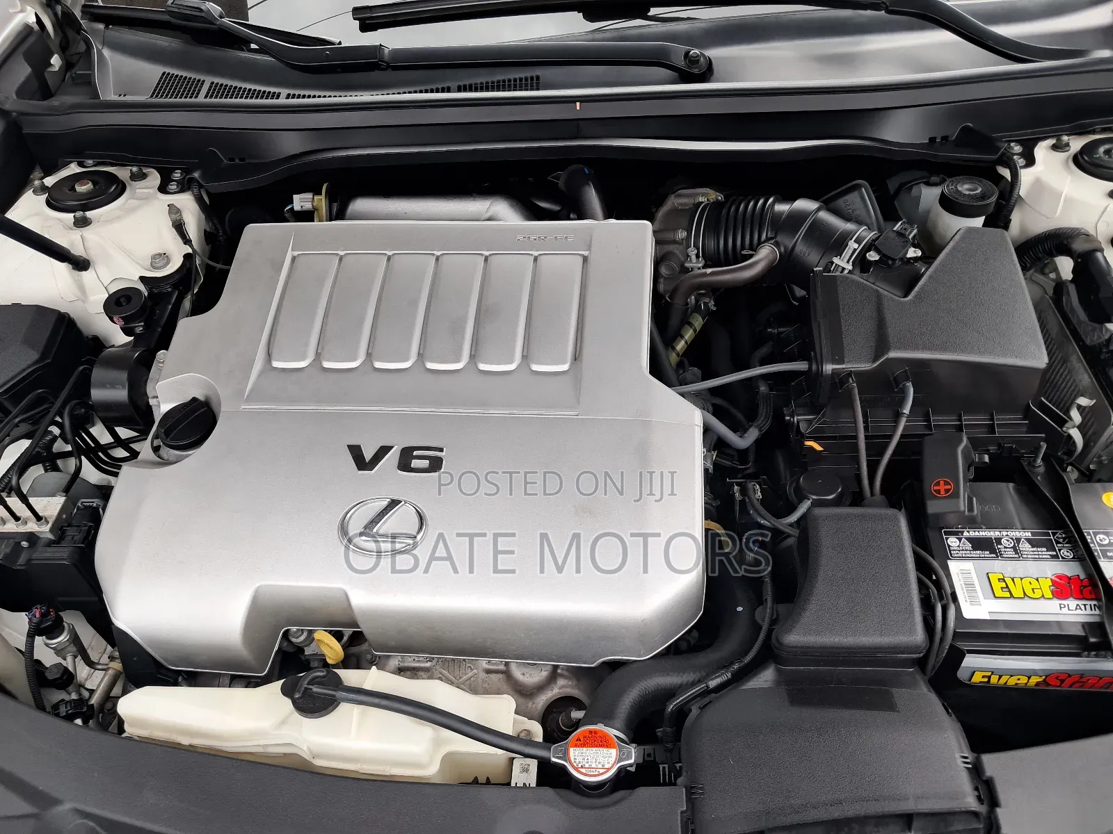 Lexus ES 300H FWD 2016 White