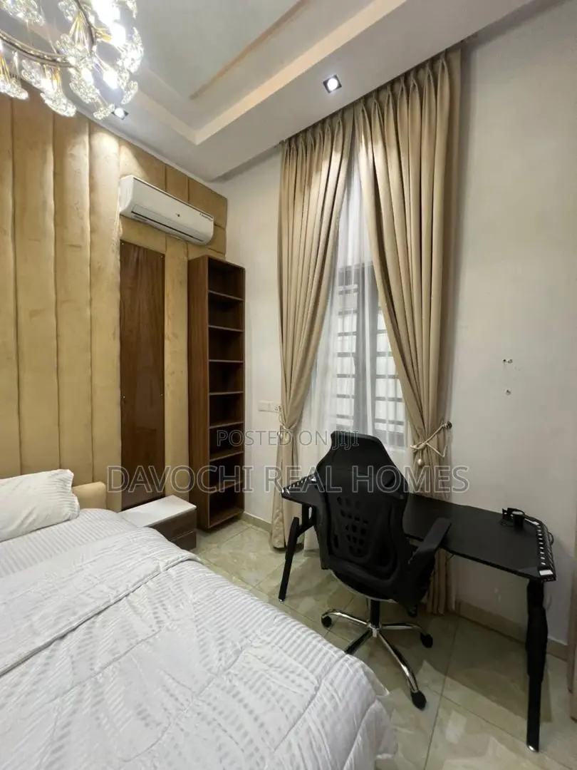 Furnished 3bdrm Apartment in Chevron Drive for rent