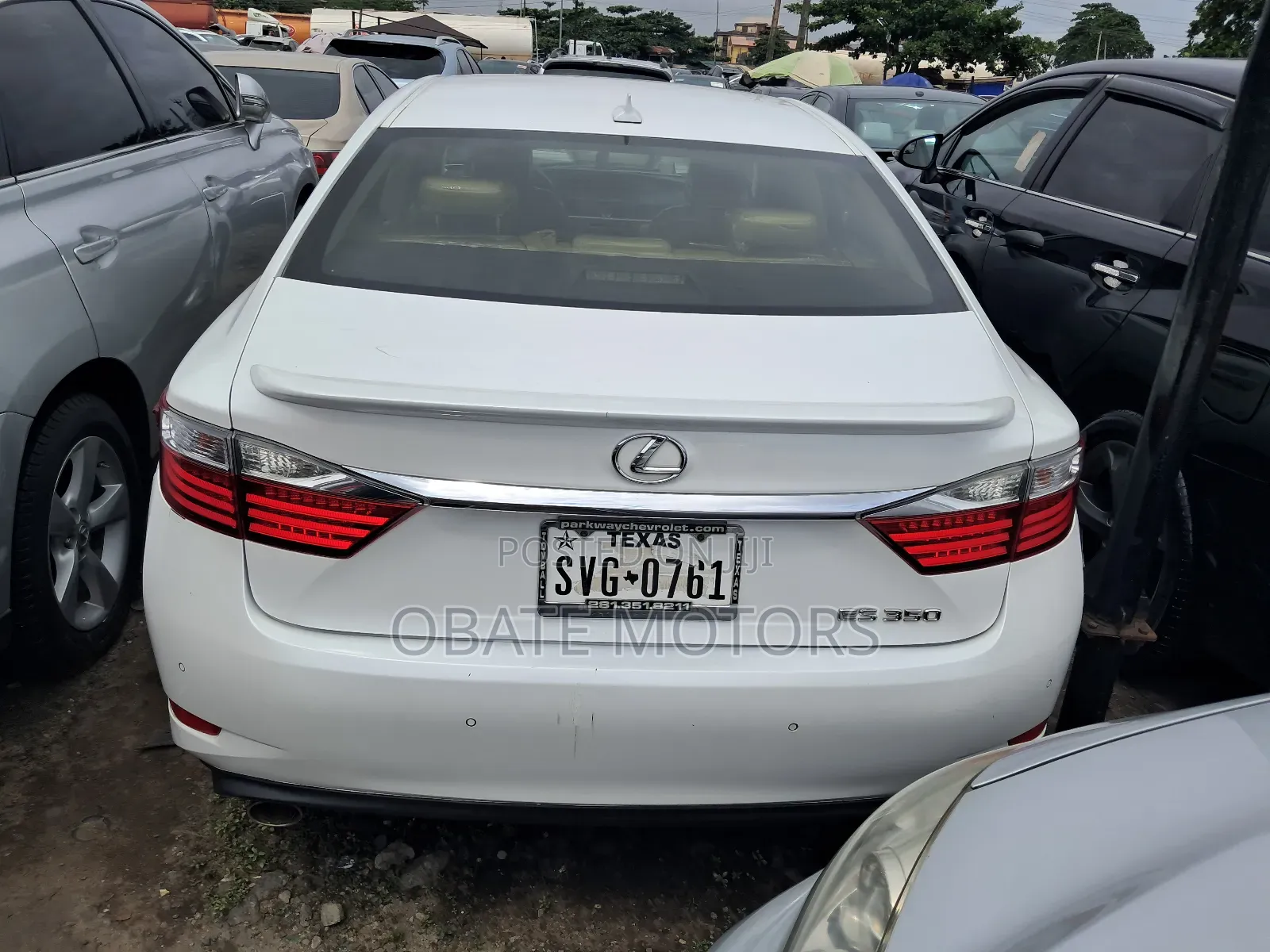Lexus ES 350 FWD 2015 White