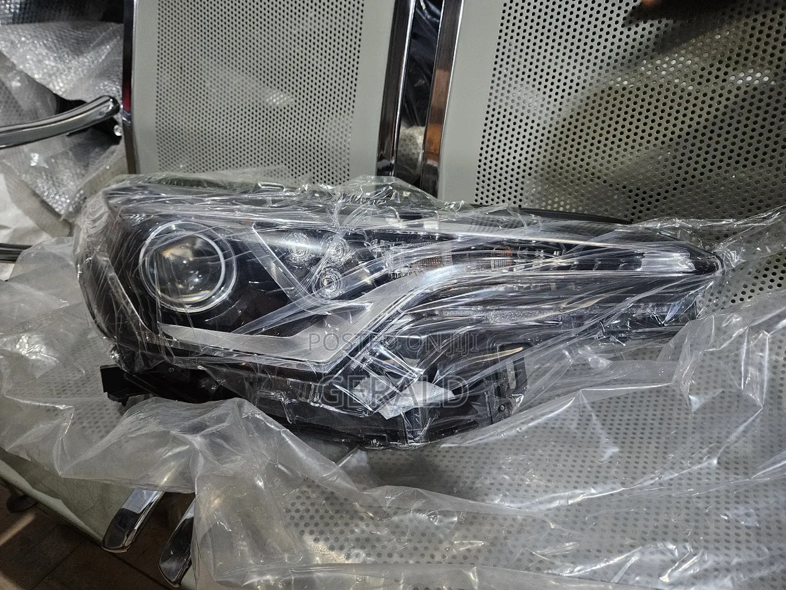 Headlamp CHR 2018