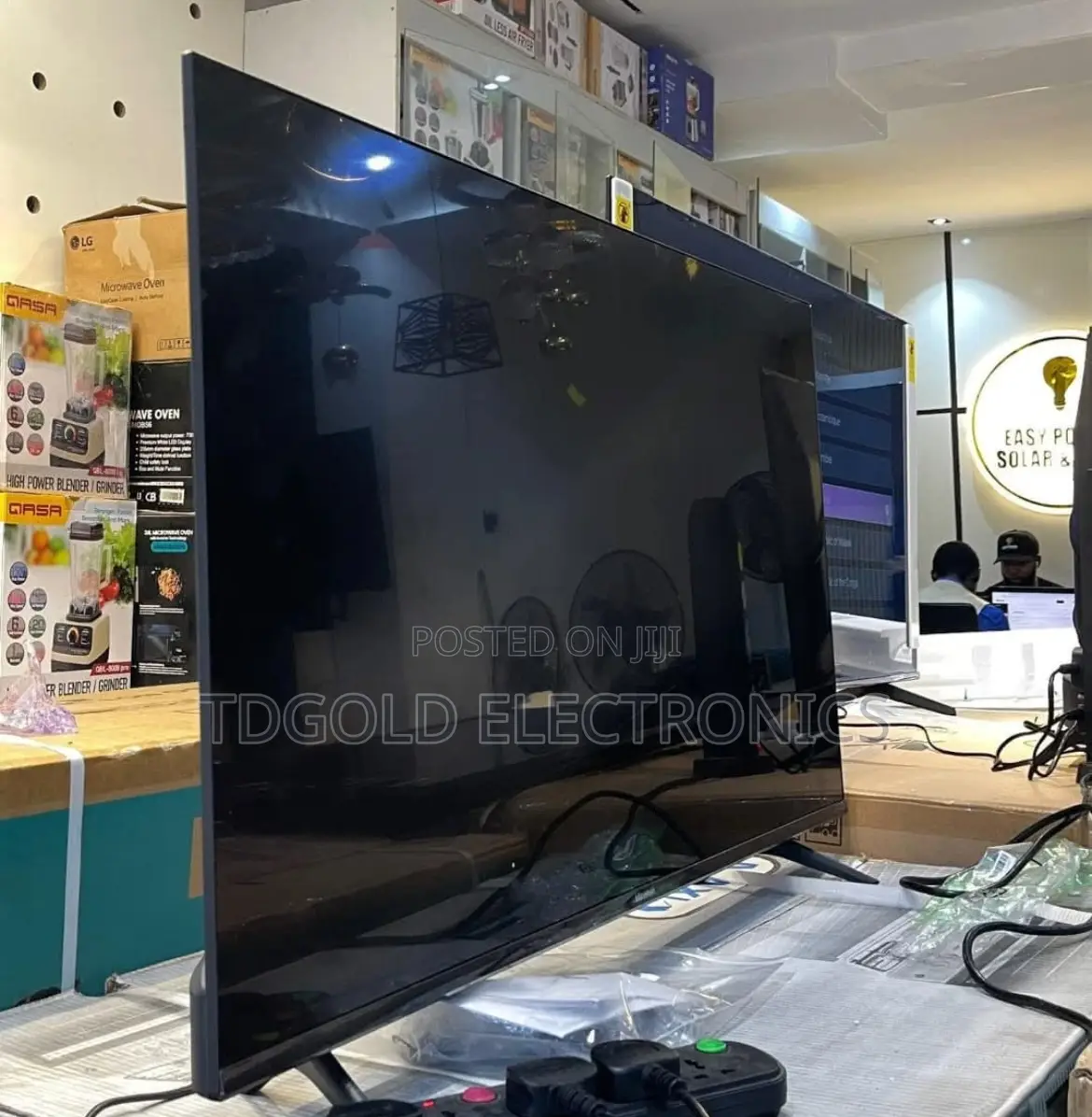 Hisense 43 Inchs Smart Tv