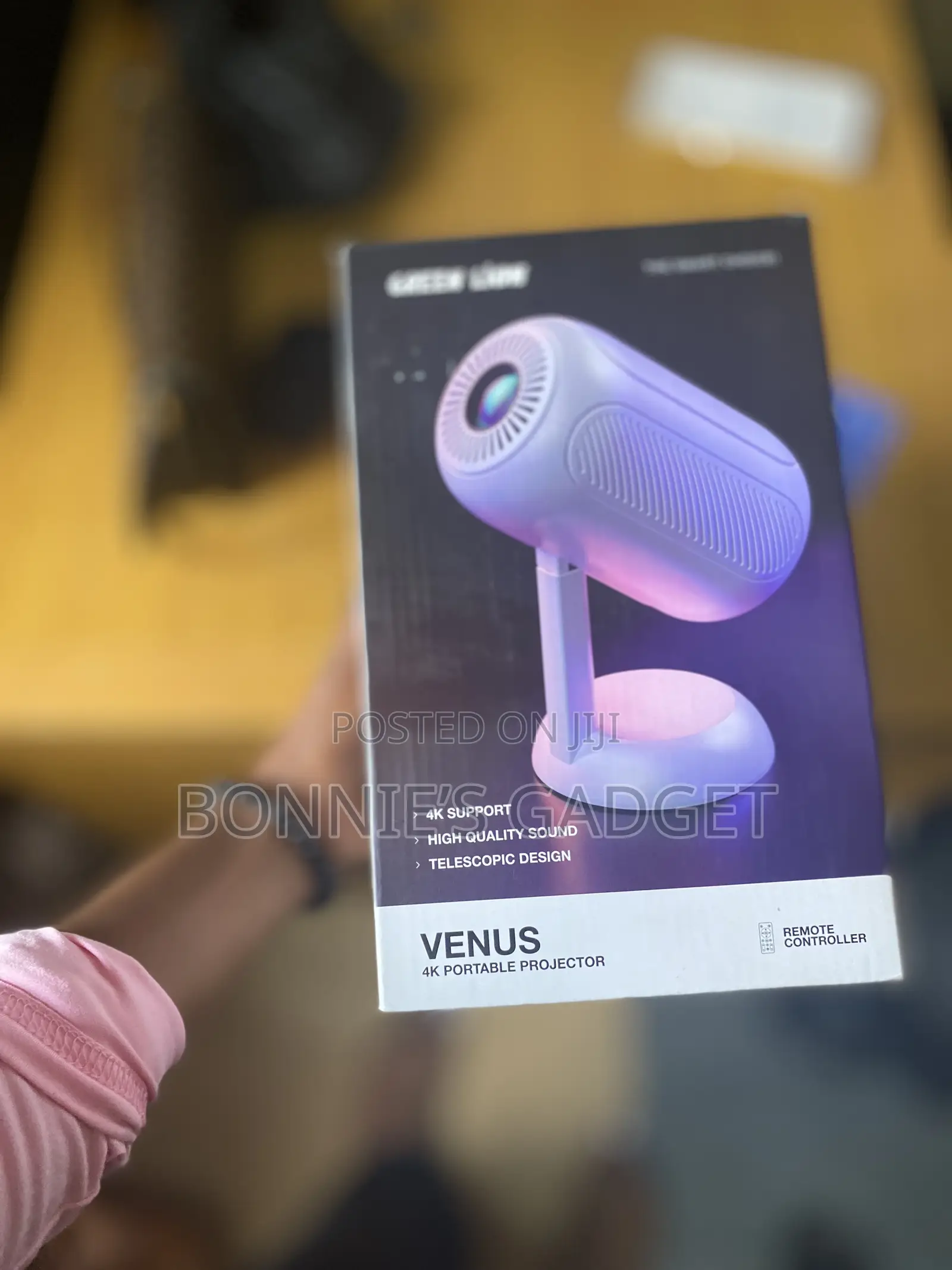 Green Lion Venus4k Portable Projector - White