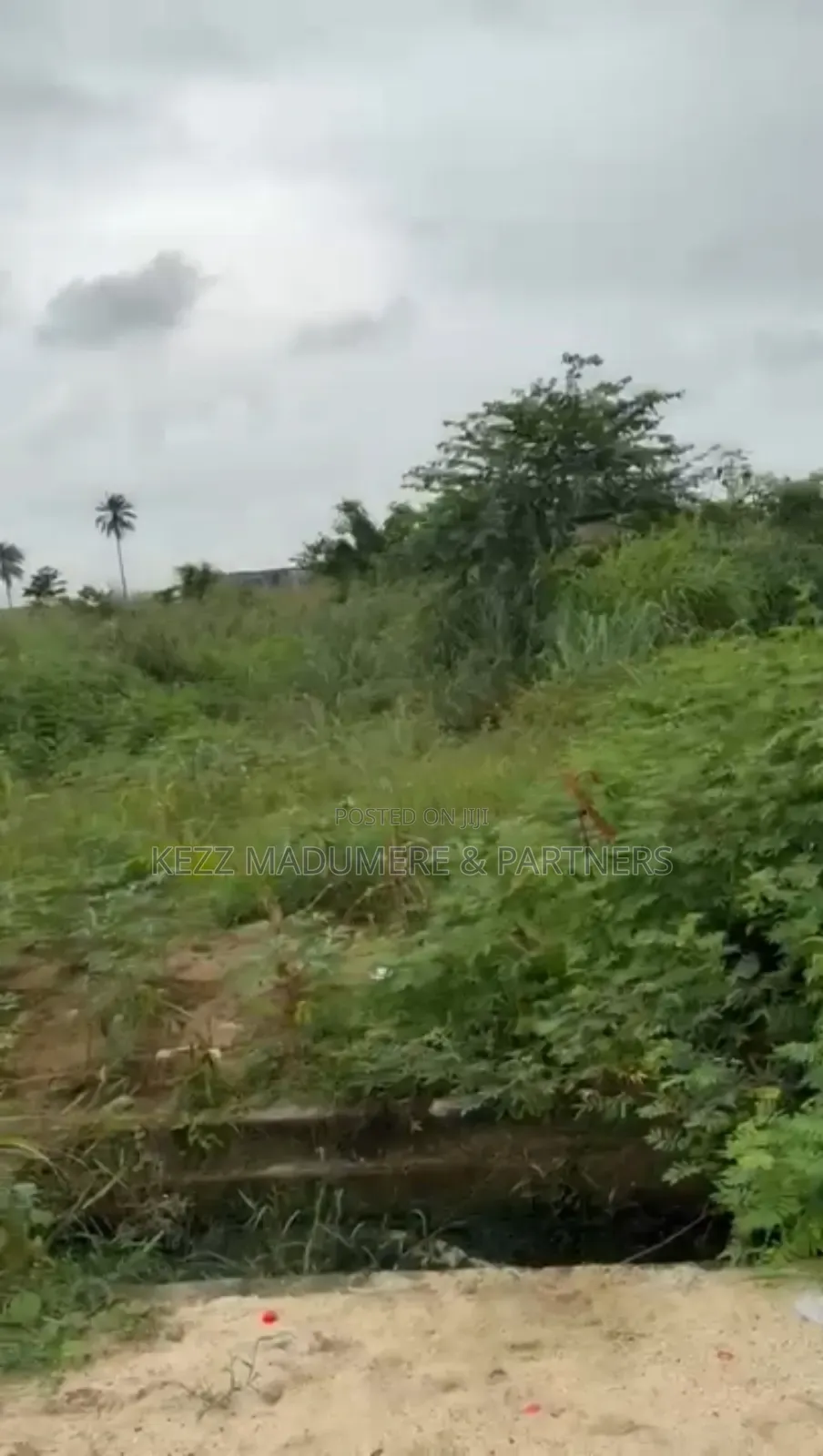 For Sale : Fenced 510 Sqmts Opposite Airport Garden Estate