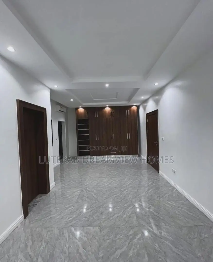 4bdrm Duplex in Tarred Road, Guzape District for rent