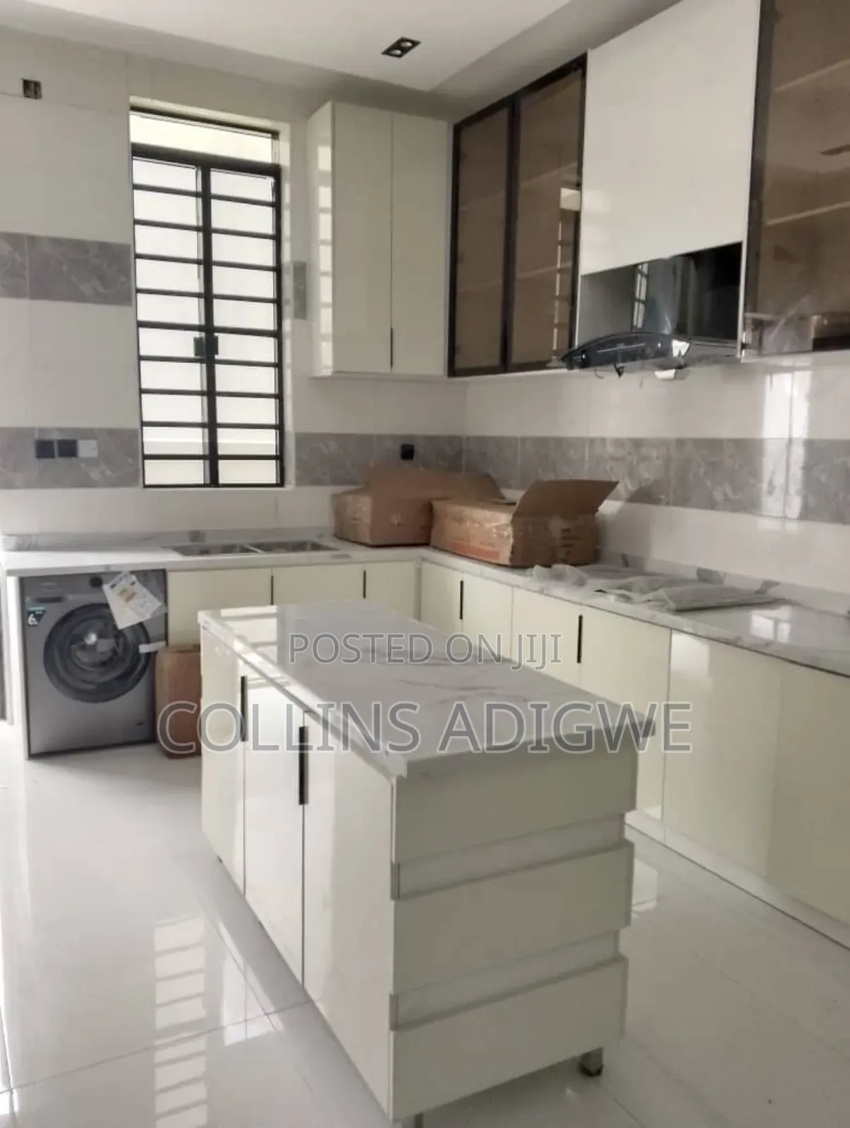 5bdrm Duplex in Royal Pine Orchid, Chevron for sale