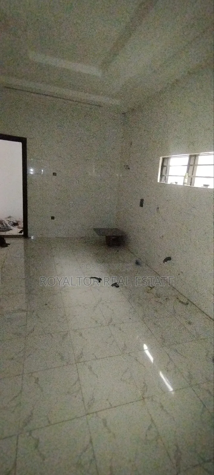 4bdrm Bungalow in Royaltor Real Estate, Benin City for sale