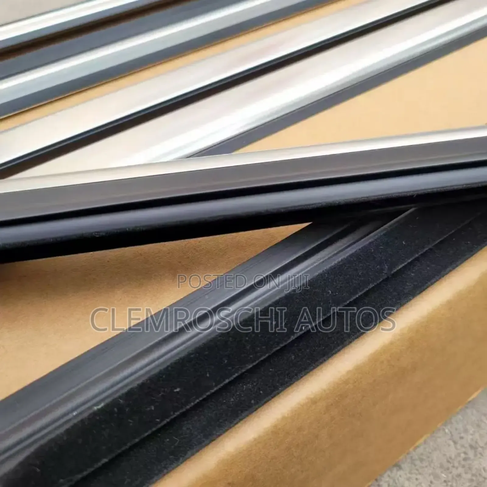 High Quality Certified Complete Side Glass Trim Mercedes Benz Viano