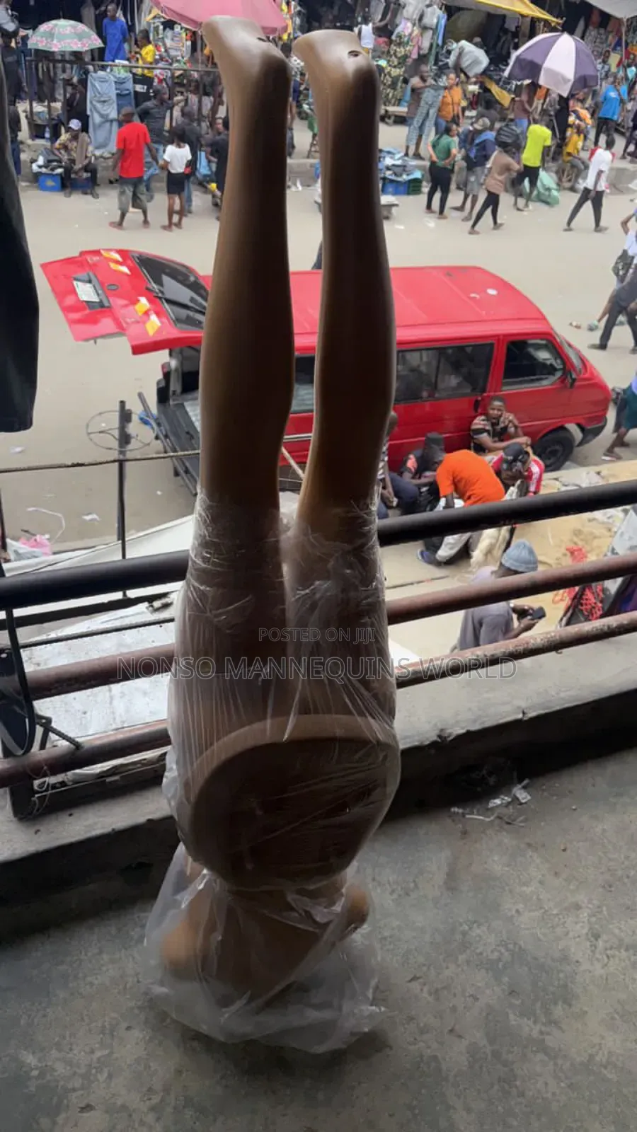 Size 10 Female Armless Plastic Mannequin