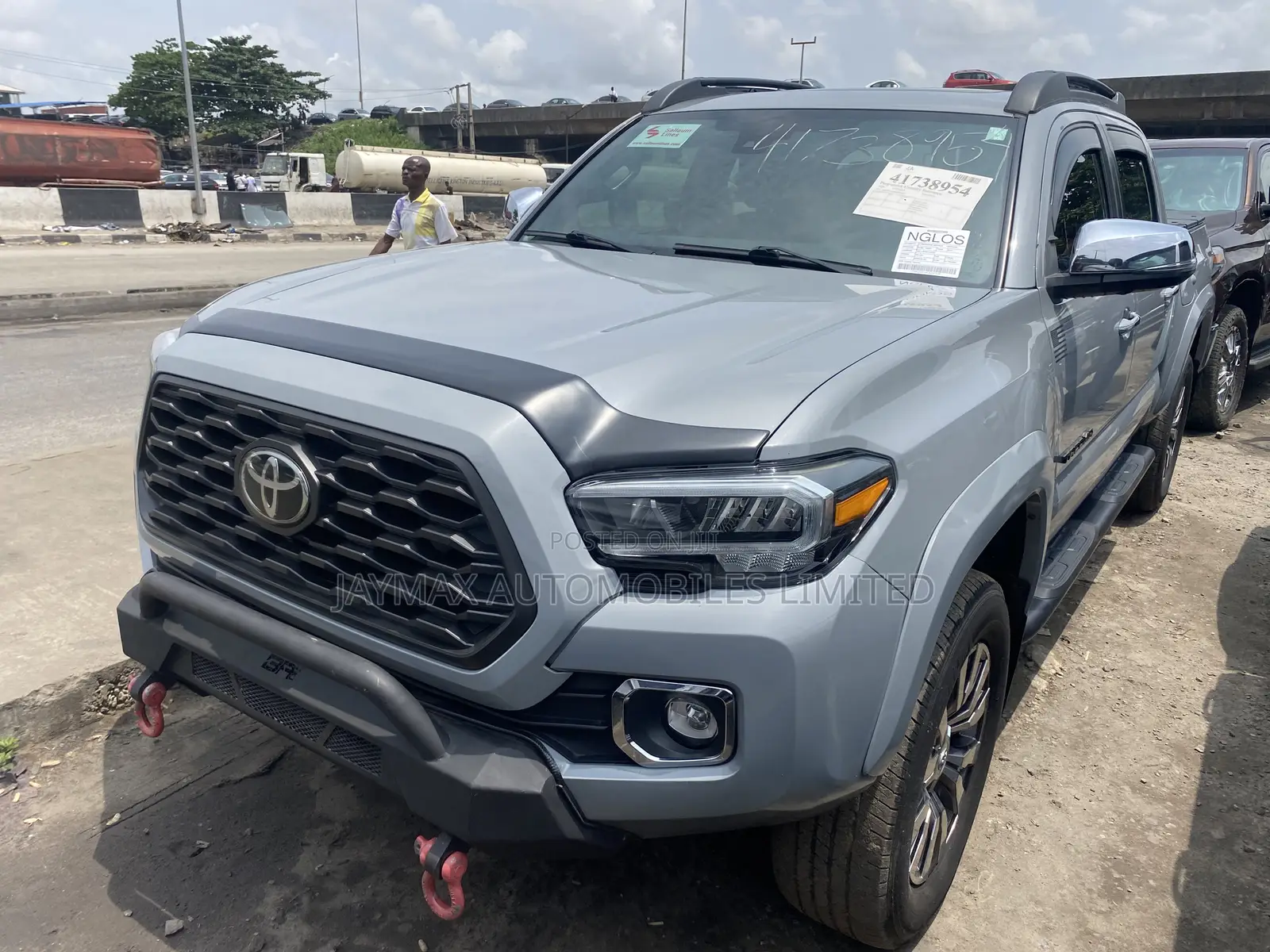 Toyota Tacoma 2023 Silver