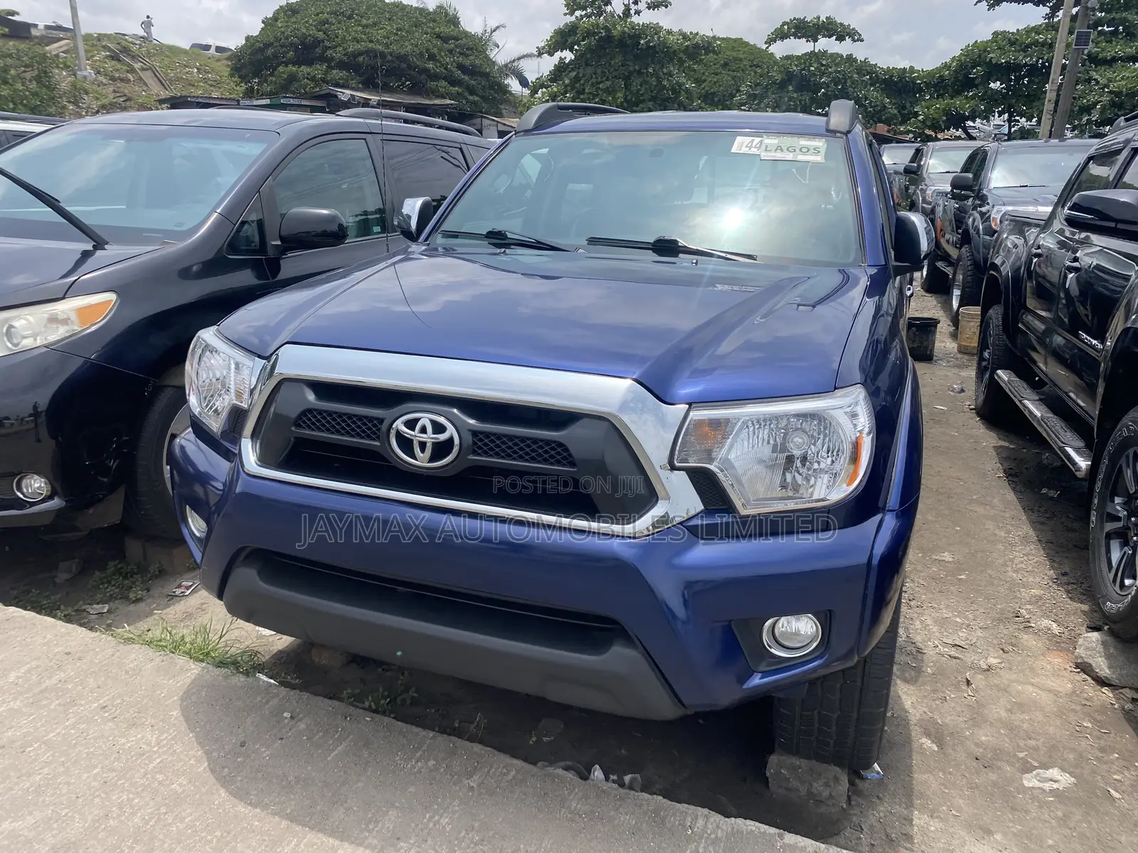 Toyota Tacoma V6 4dr Double Cab 4WD 5.0 ft. SB (4.0L 6cyl 5A) 2015 Blue