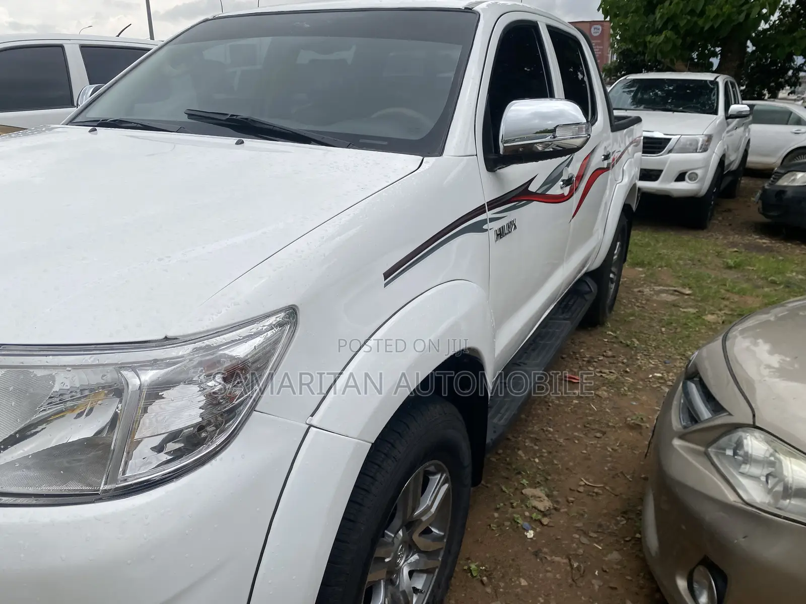 Toyota Hilux 2011 White