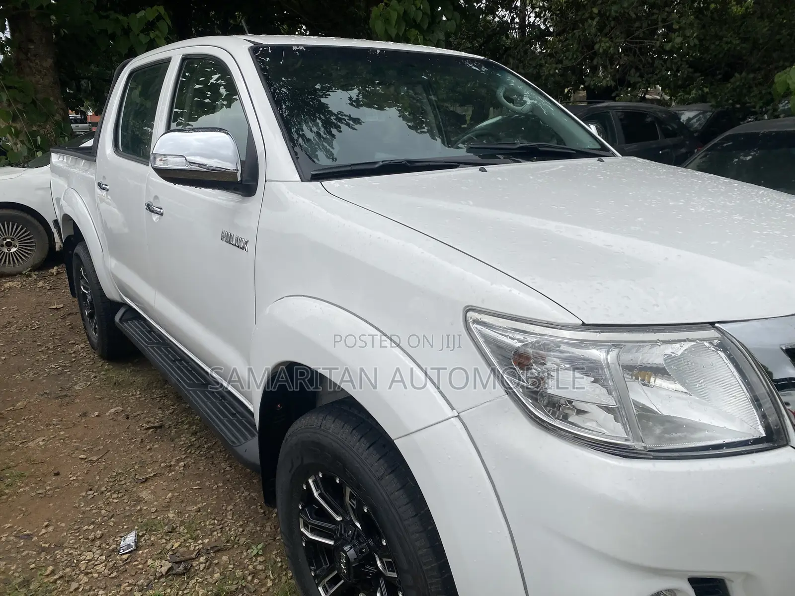 Toyota Hilux SR 4x4 2014 White