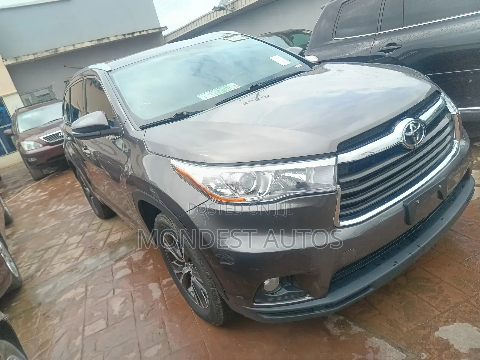 Toyota Highlander XLE V6 4x4 (3.5L 6cyl 6A) 2016 Gray