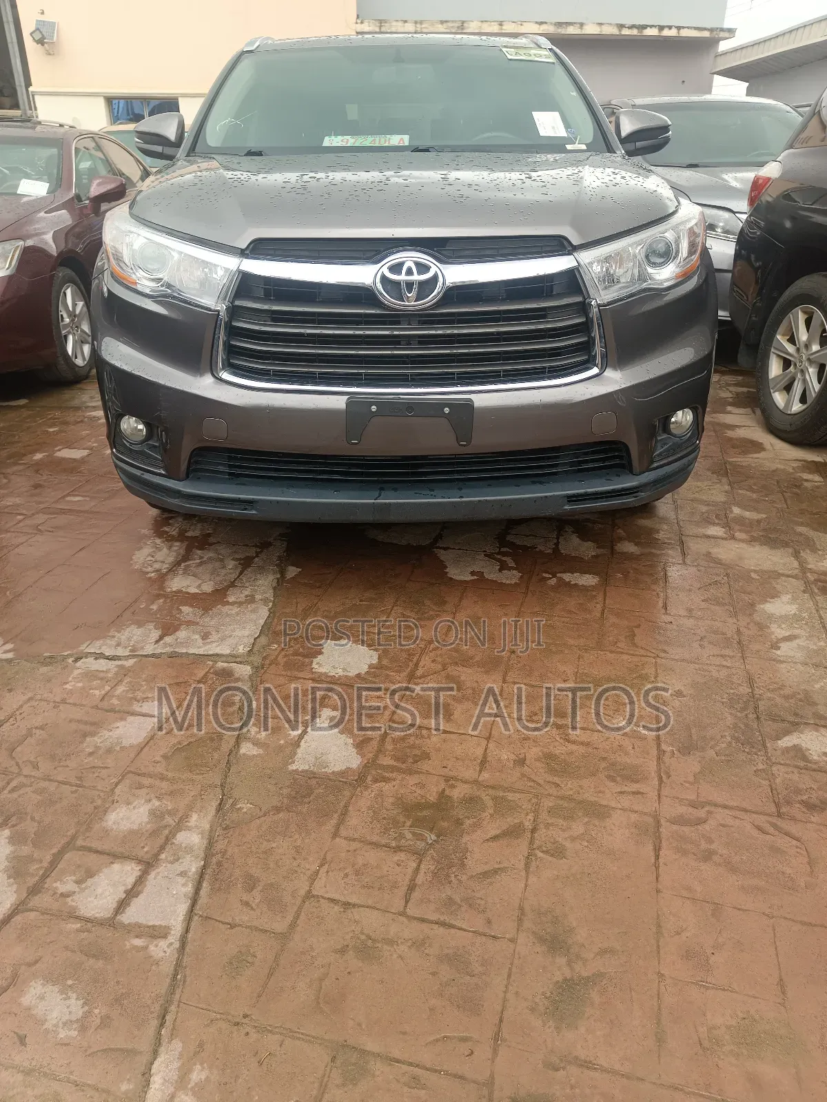 Toyota Highlander XLE V6 4x4 (3.5L 6cyl 6A) 2016 Gray