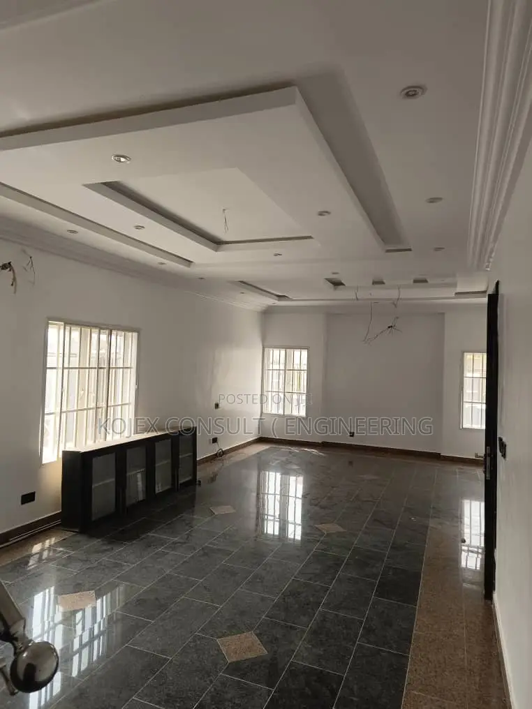 5bdrm Duplex in Ogba for sale