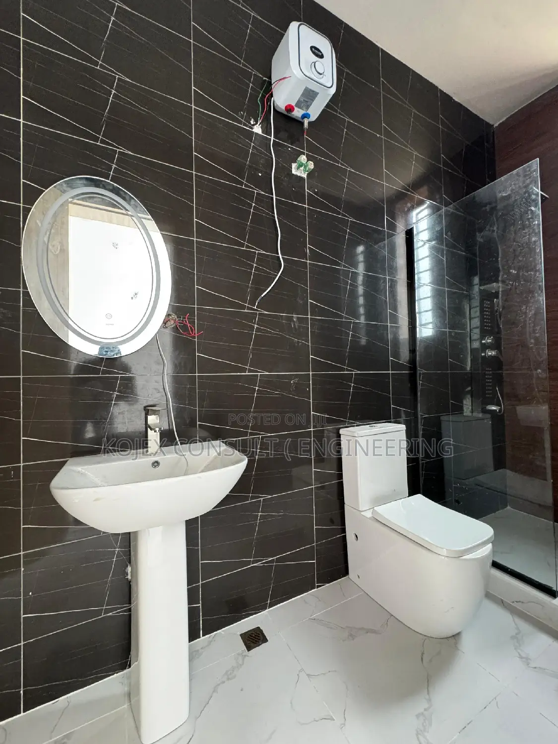 5bdrm Duplex in Ogba for sale