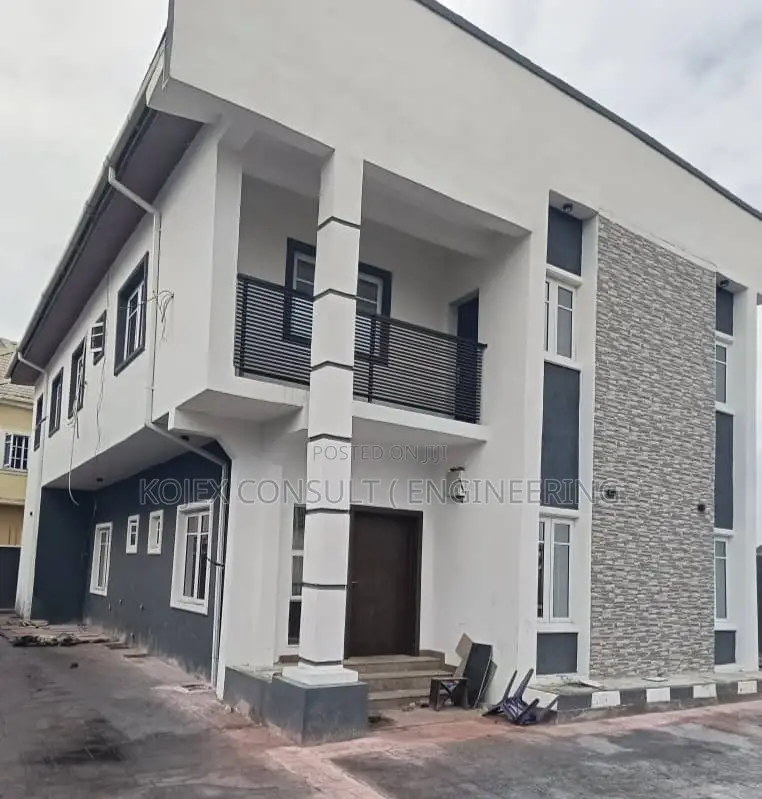 5bdrm Duplex in Ogba for sale