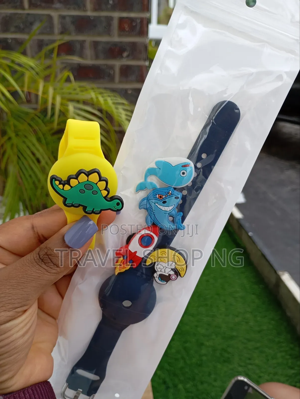 Airtag Holder Wrist Straps for Kids | Track Locate Your Little Ones
