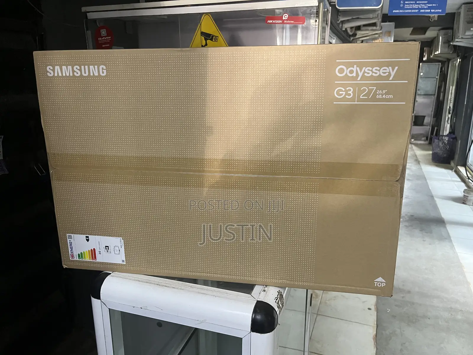 Samsung 27" Odyssey G30d, Fhd, 180hz Gaming Monitor