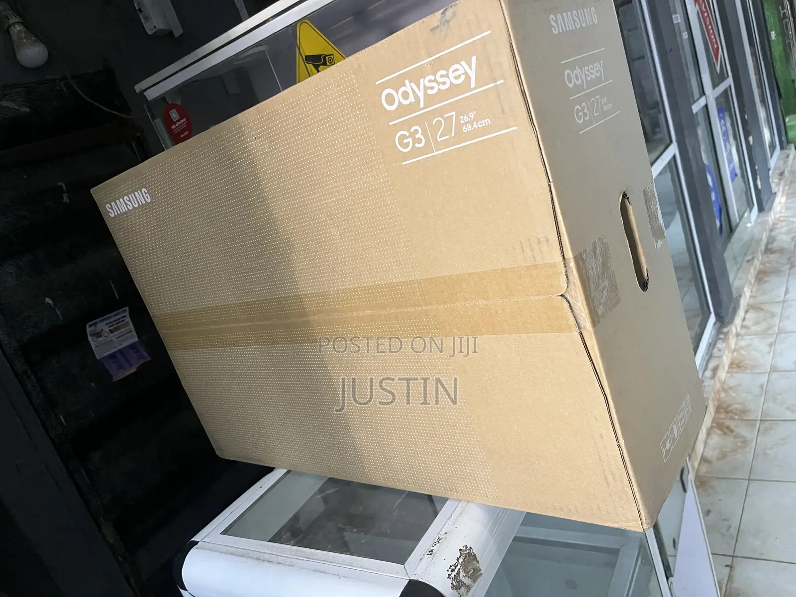 Samsung 27" Odyssey G30d, Fhd, 180hz Gaming Monitor