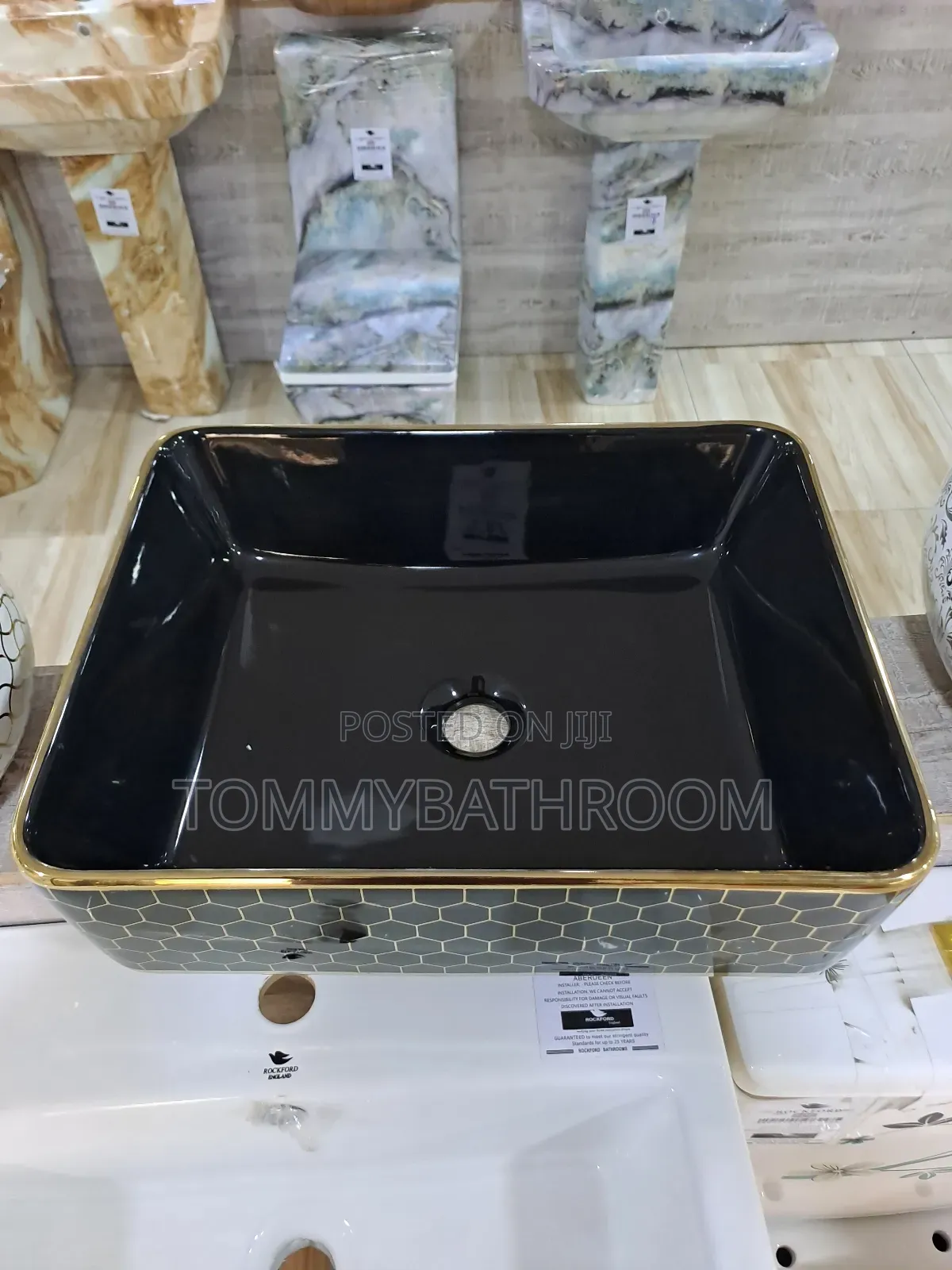 Wash Hand Basin 0003 Gold&Black