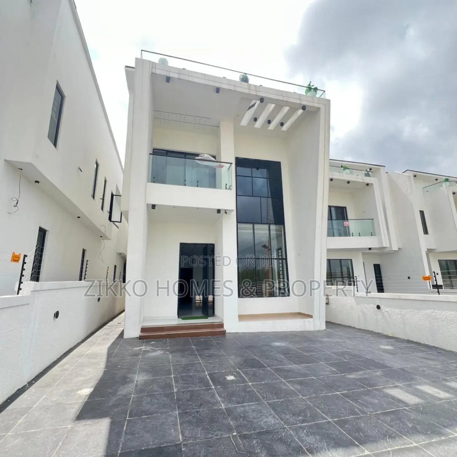 5bdrm Duplex in Ajah, Lekki for sale