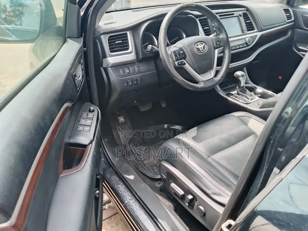 Toyota Highlander Limited Platinum 4dr SUV AWD (3.5L 6cyl 6A) 2014