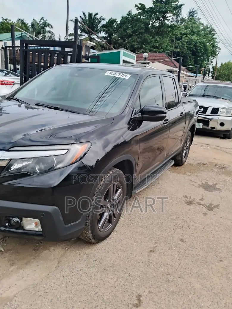 Toyota Highlander Limited Platinum 4dr SUV AWD (3.5L 6cyl 6A) 2014