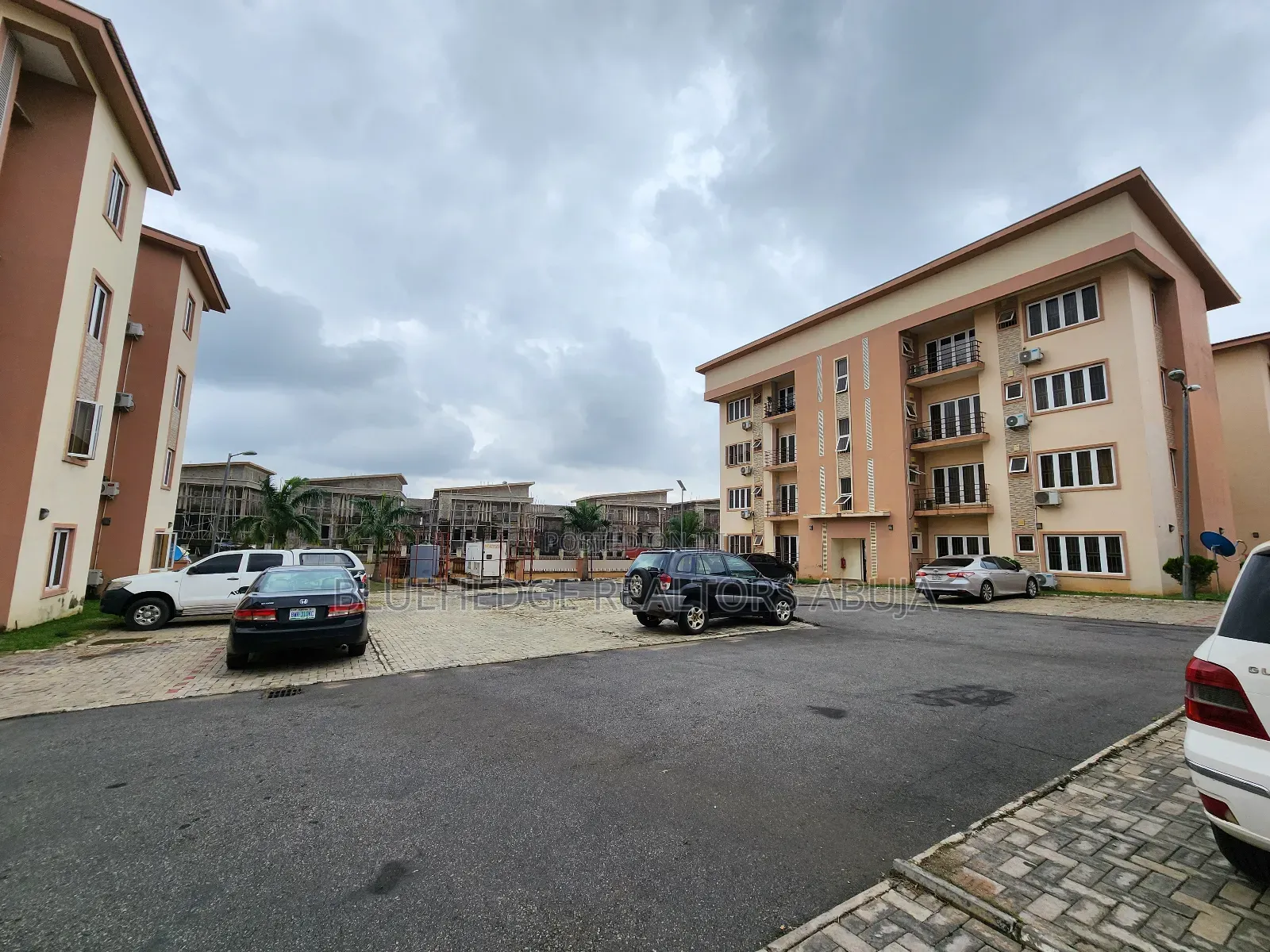 Furnished 1bdrm Apartment in Wuye for sale