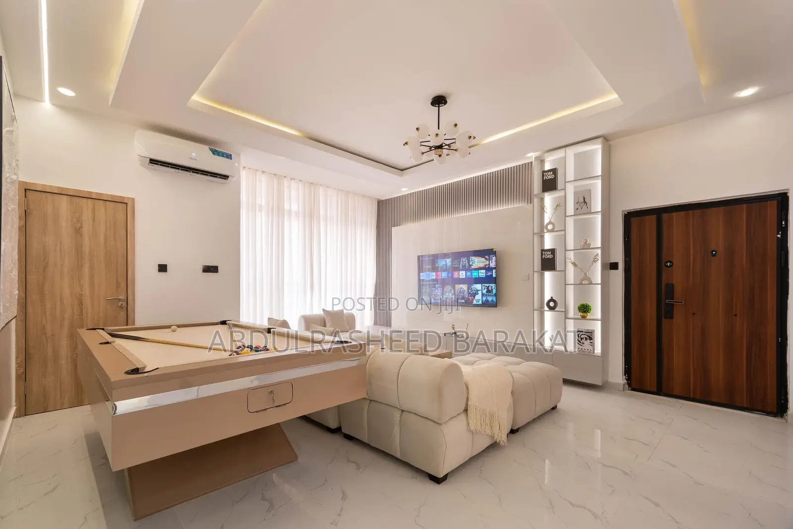 Luxury Two Bedroom Apartment With Snooker Pool