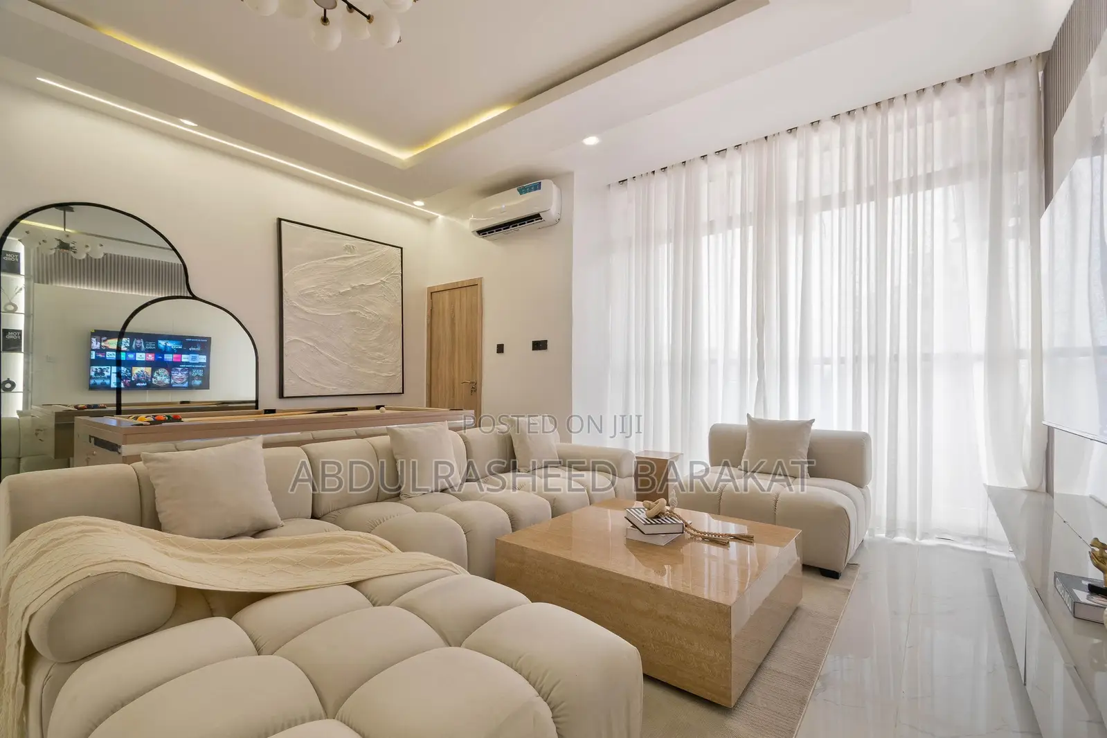 Luxury Two Bedroom Apartment With Snooker Pool
