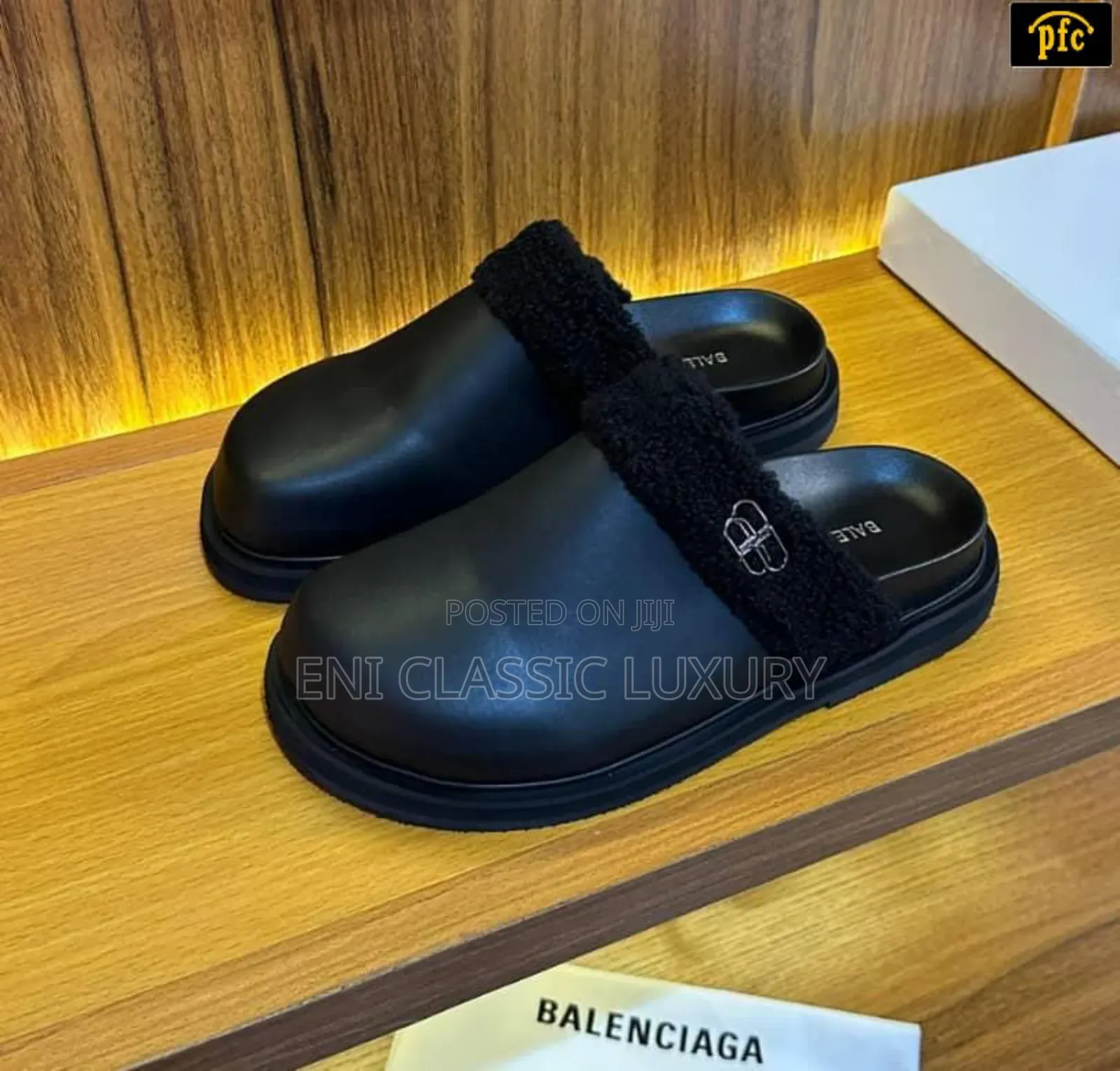 Classic Luxury Men's Half Shoes Balenciaga Well Branded Package