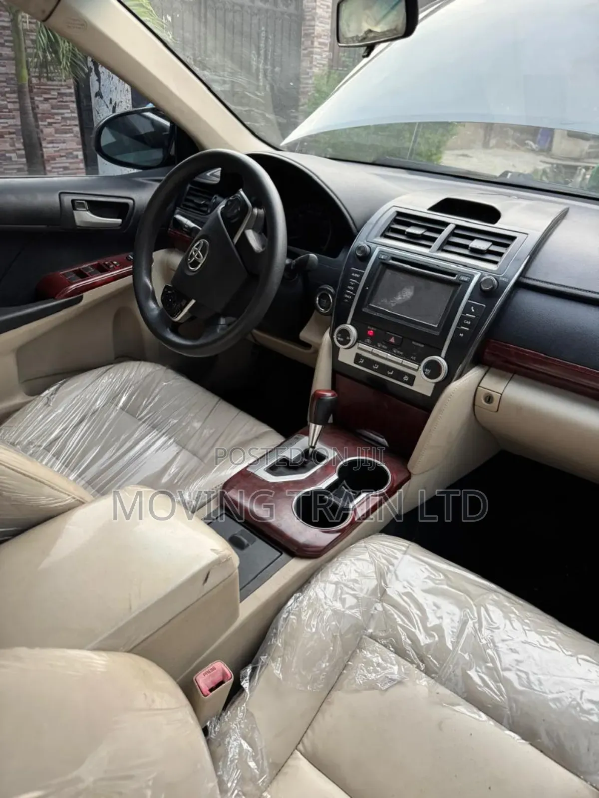 Toyota Camry XLE 4dr Sedan (2.5L 4cyl 6A) 2012